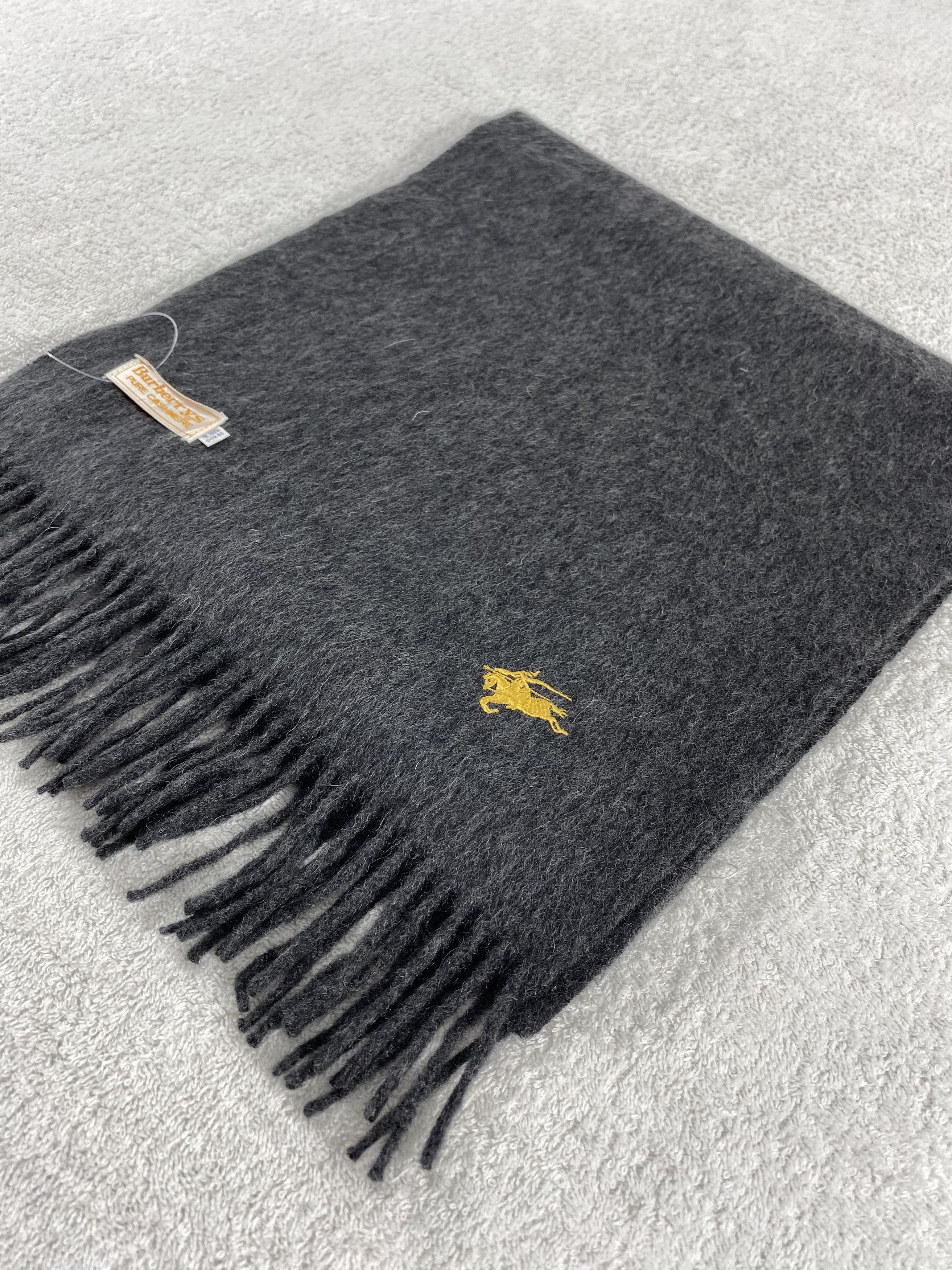 Burberry Vintage Burberry Scarf/Muffler/Neckwear MF623 Size ONE SIZE - 3 Thumbnail