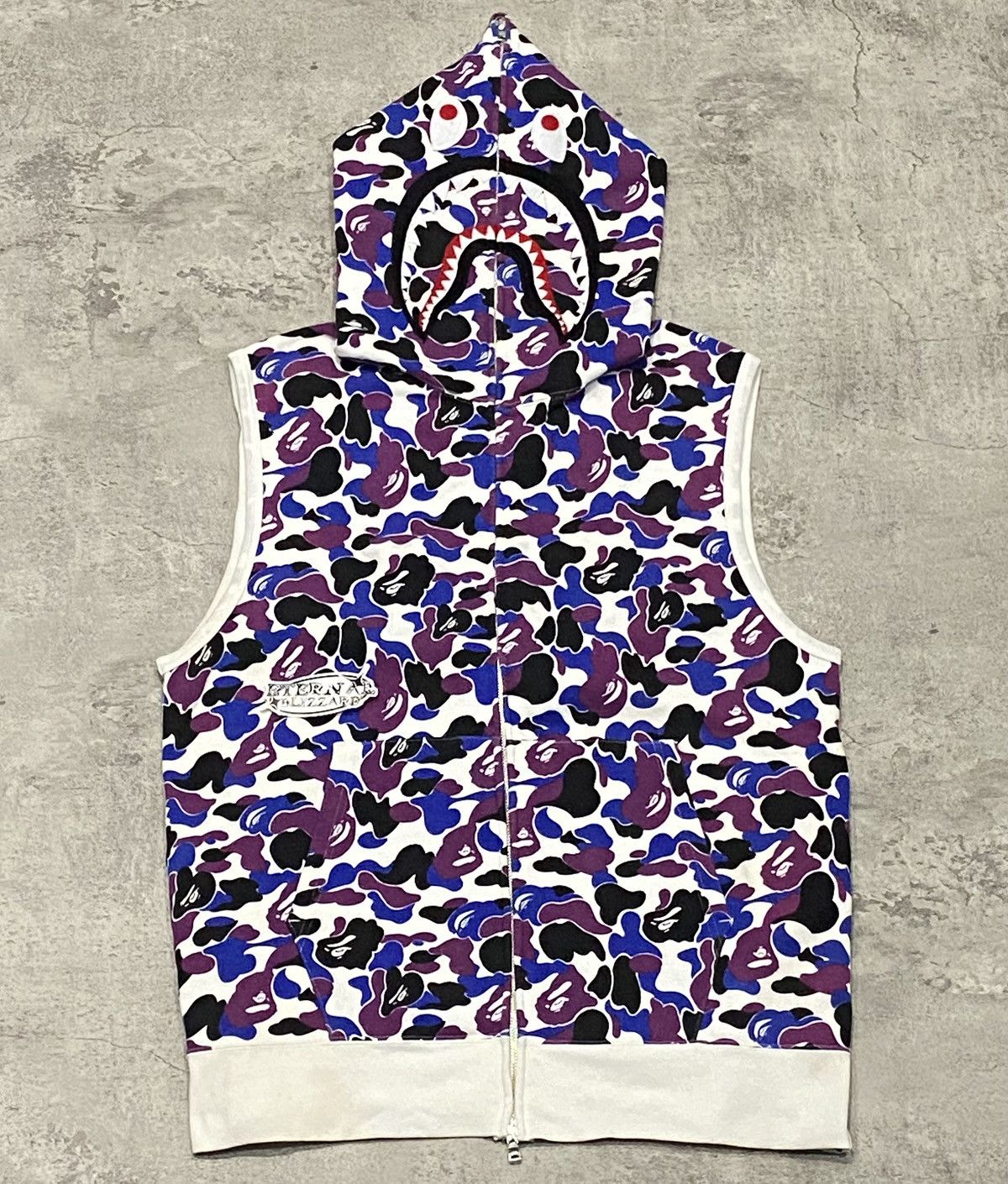 Bape Bape Shark Hong Kong Limited Store Sleeveless Hoodie Size US XXL / EU 58 / 5 - 1 Thumbnail