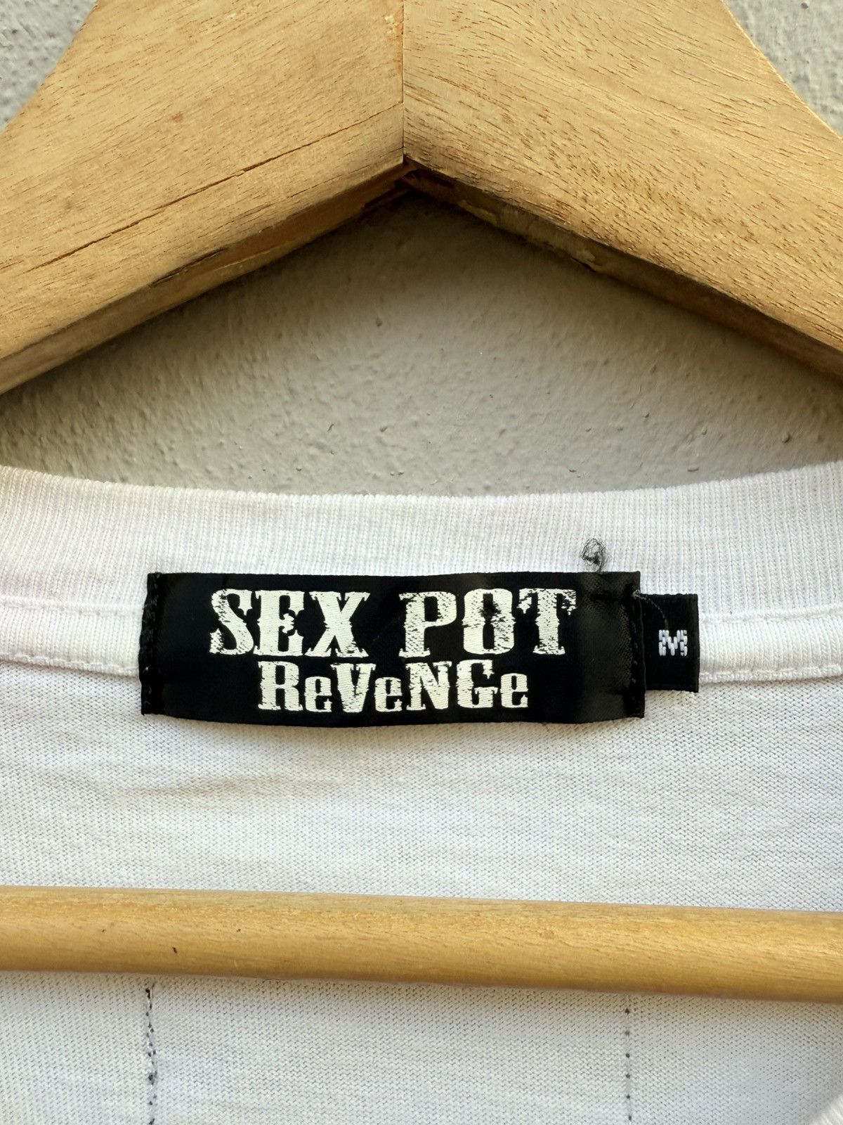 Japanese Brand × Seditionaries 💥RARE💥SEX POT REVENGE Honey Enthusiast Skulls Punk Style Tee Size US M / EU 48-50 / 2 - 6 Thumbnail