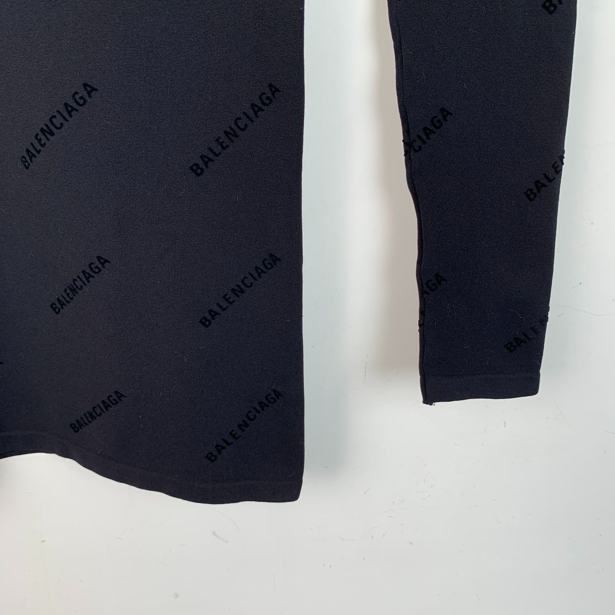 Balenciaga Balenciaga Black Logo Print Knit Sweater Size S Made In Ital Size S / US 4 / IT 40 - 5 Thumbnail