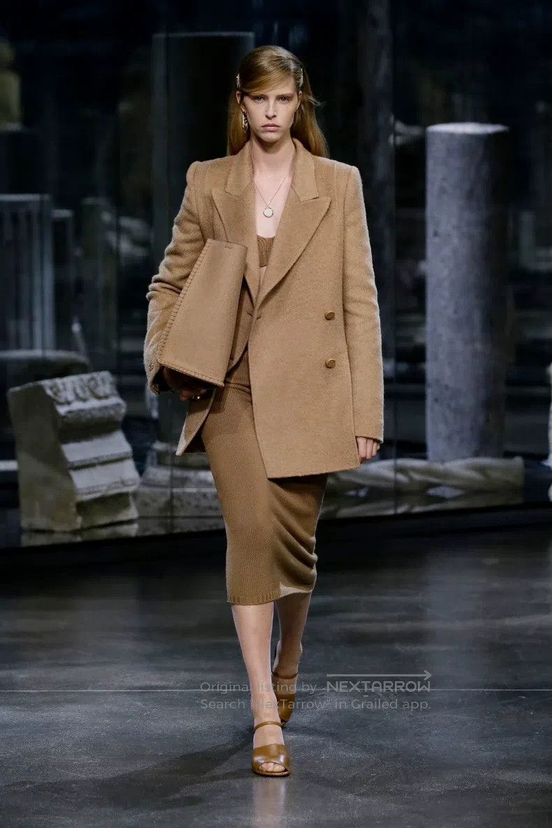 Fendi Fendi Show model cashmere skirt Size 26" / US 2 / IT 38 - 1 Thumbnail