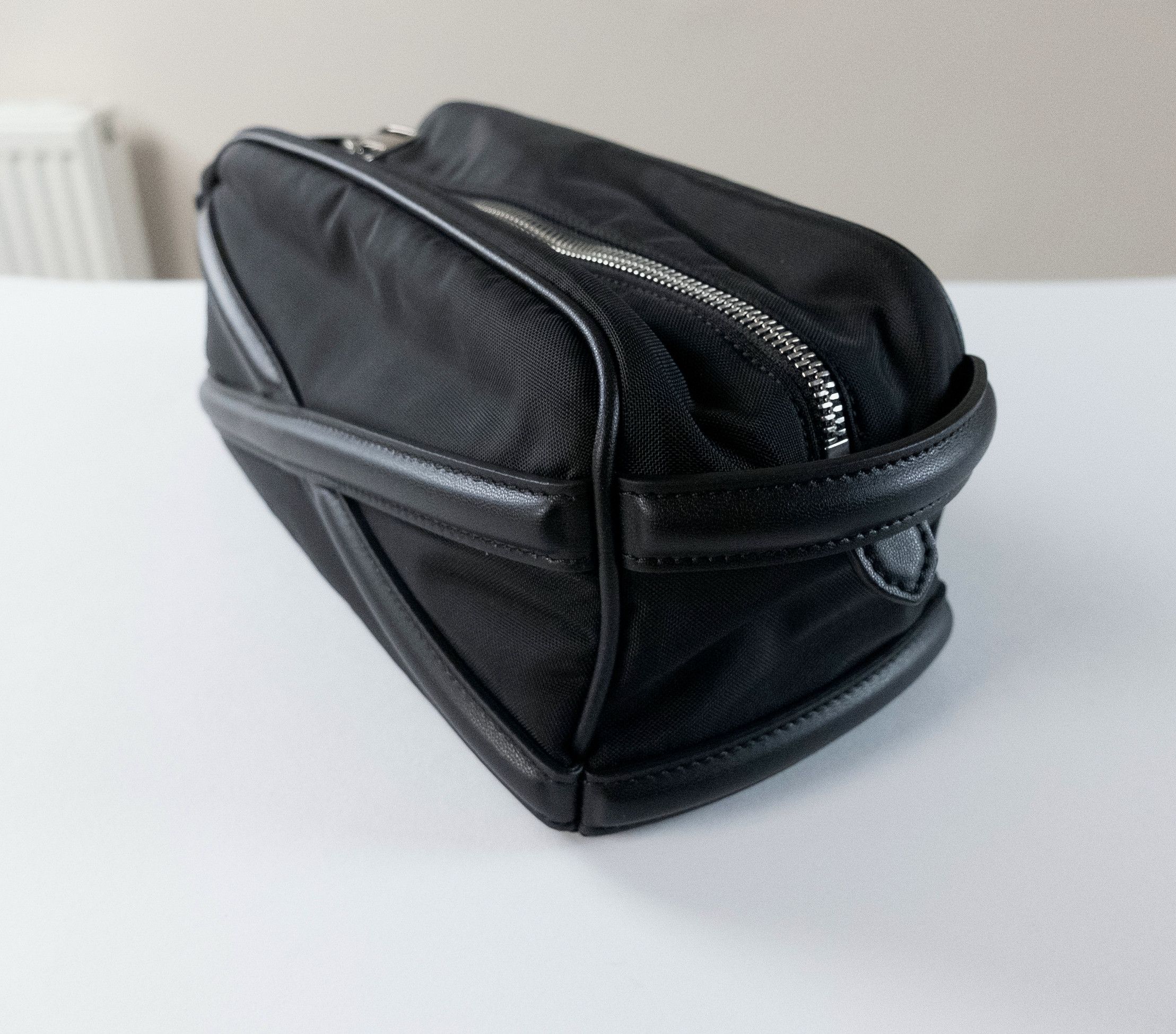Alexander McQueen ALEXANDER MCQUEEN Harness black nylon toiletry bag clutch q Size ONE SIZE - 3 Thumbnail