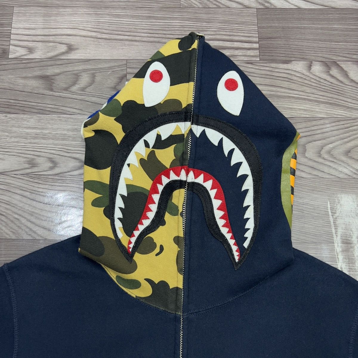Bape Bape Classic Shark Full Zip Hoodie Size US M / EU 48-50 / 2 - 21 Thumbnail