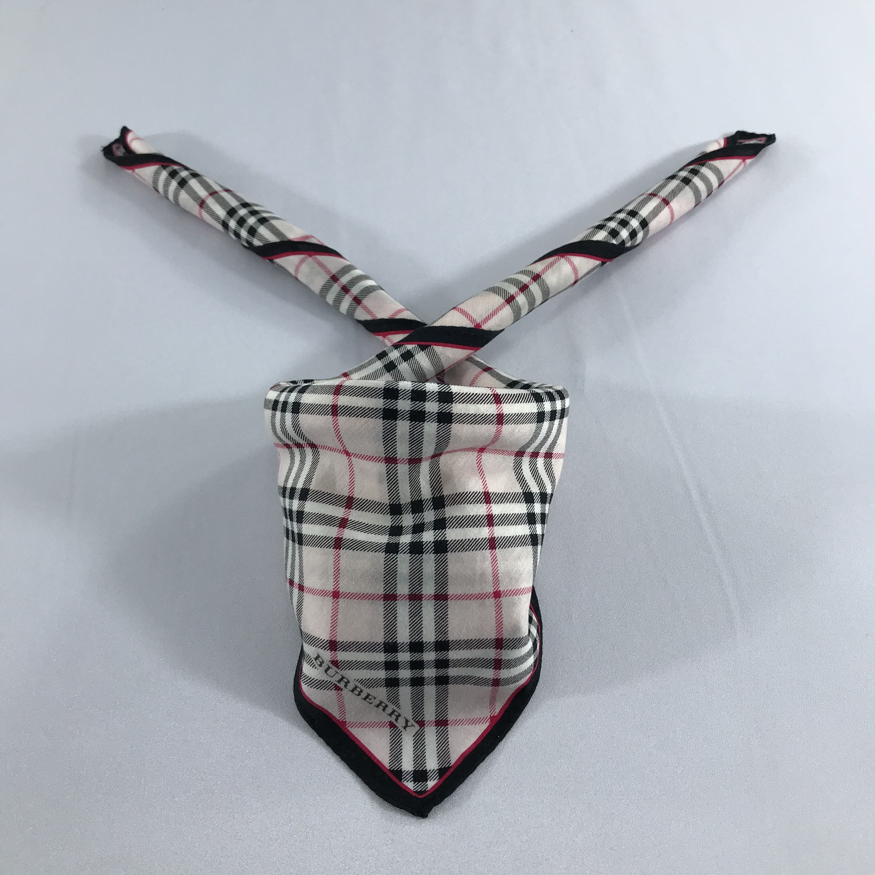 Burberry Burberry Nova Check Handkerchief Neckerchief Bandana H1054 Size ONE SIZE - 1 Thumbnail