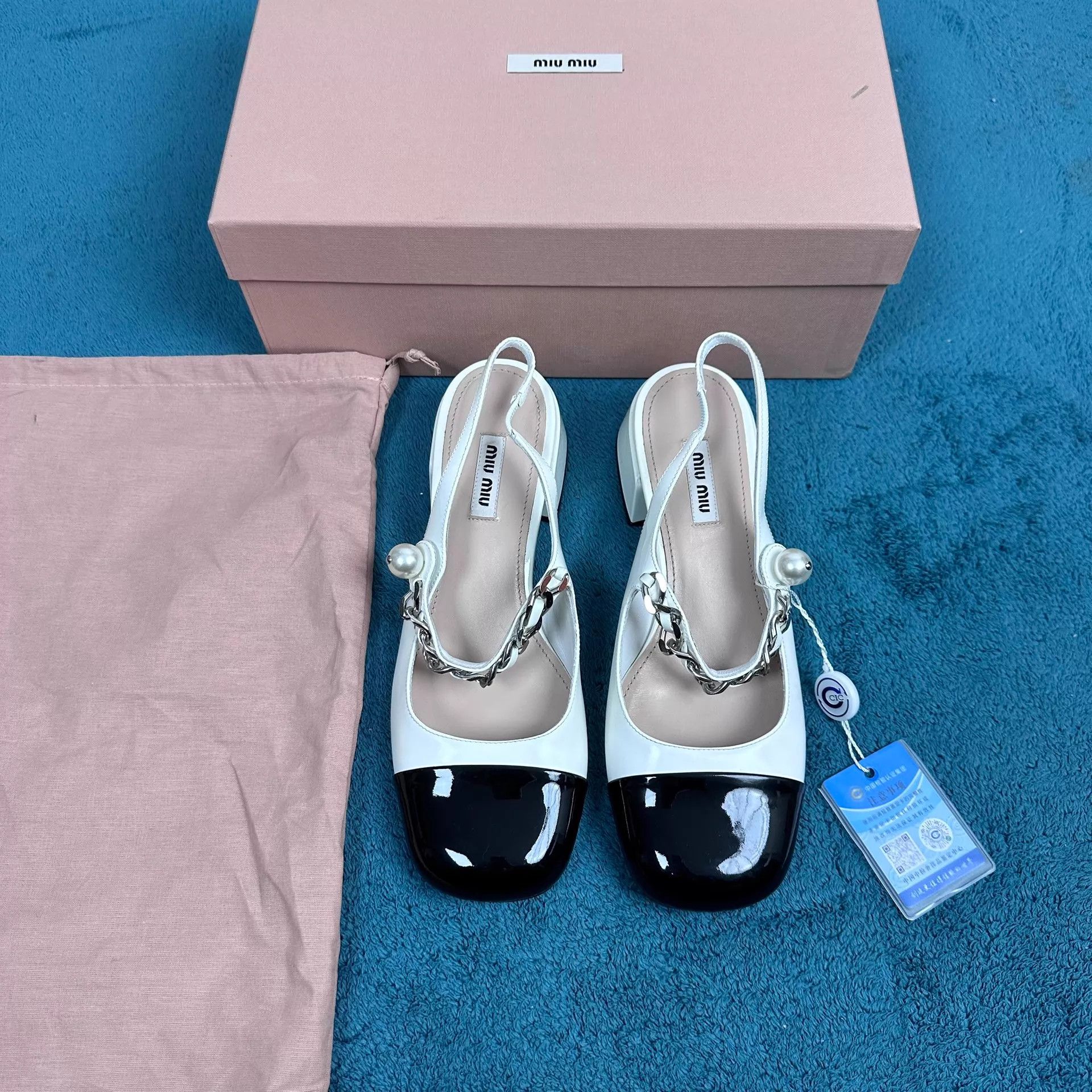 Miu Miu MIU MIU Patent Leather Metal Chain Block Heels Wht/Blk Size US 7.5 / IT 37.5 - 1 Thumbnail