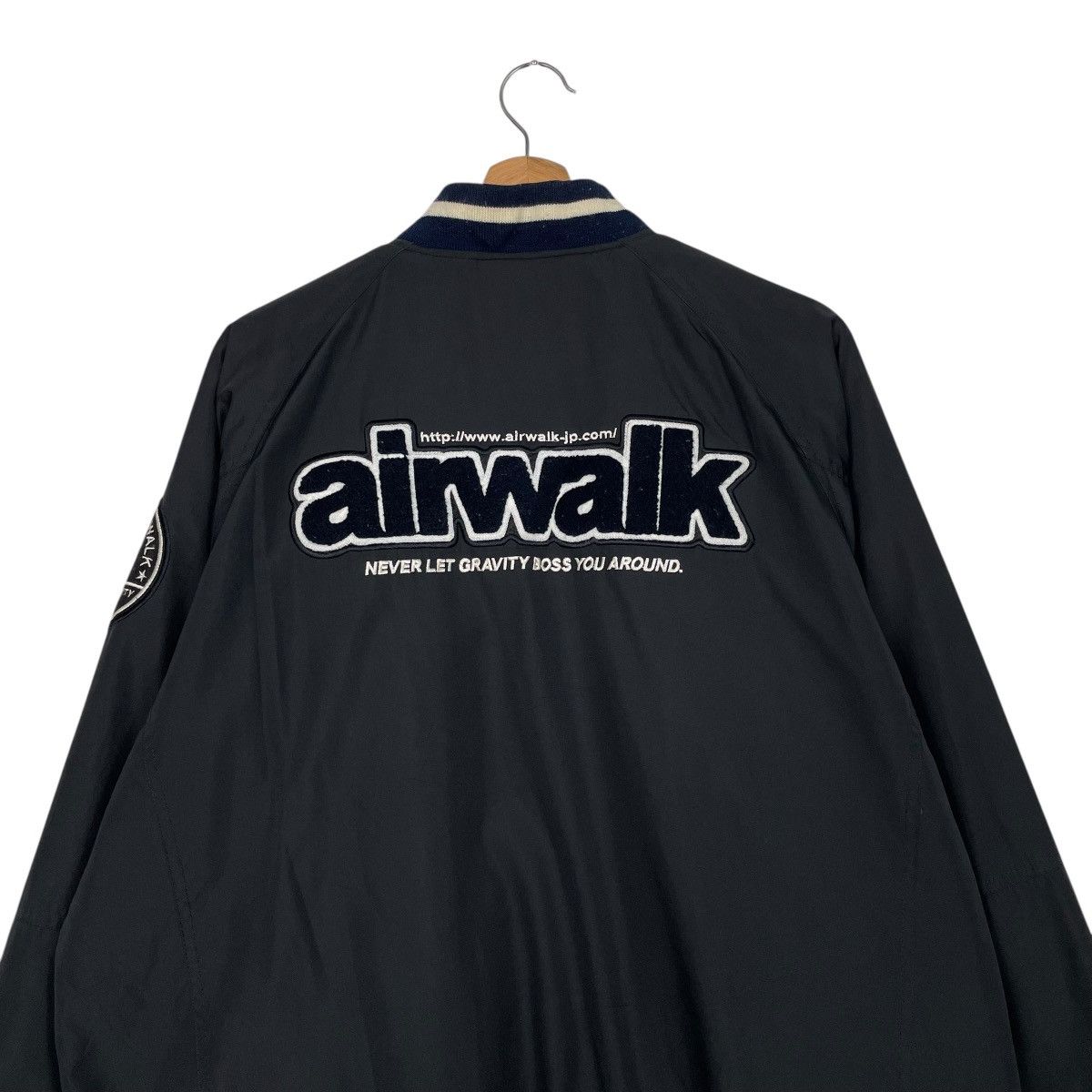 Airwalk Airwalk Big Logo Reversible Bomber Size US L / EU 52-54 / 3 - 10 Thumbnail