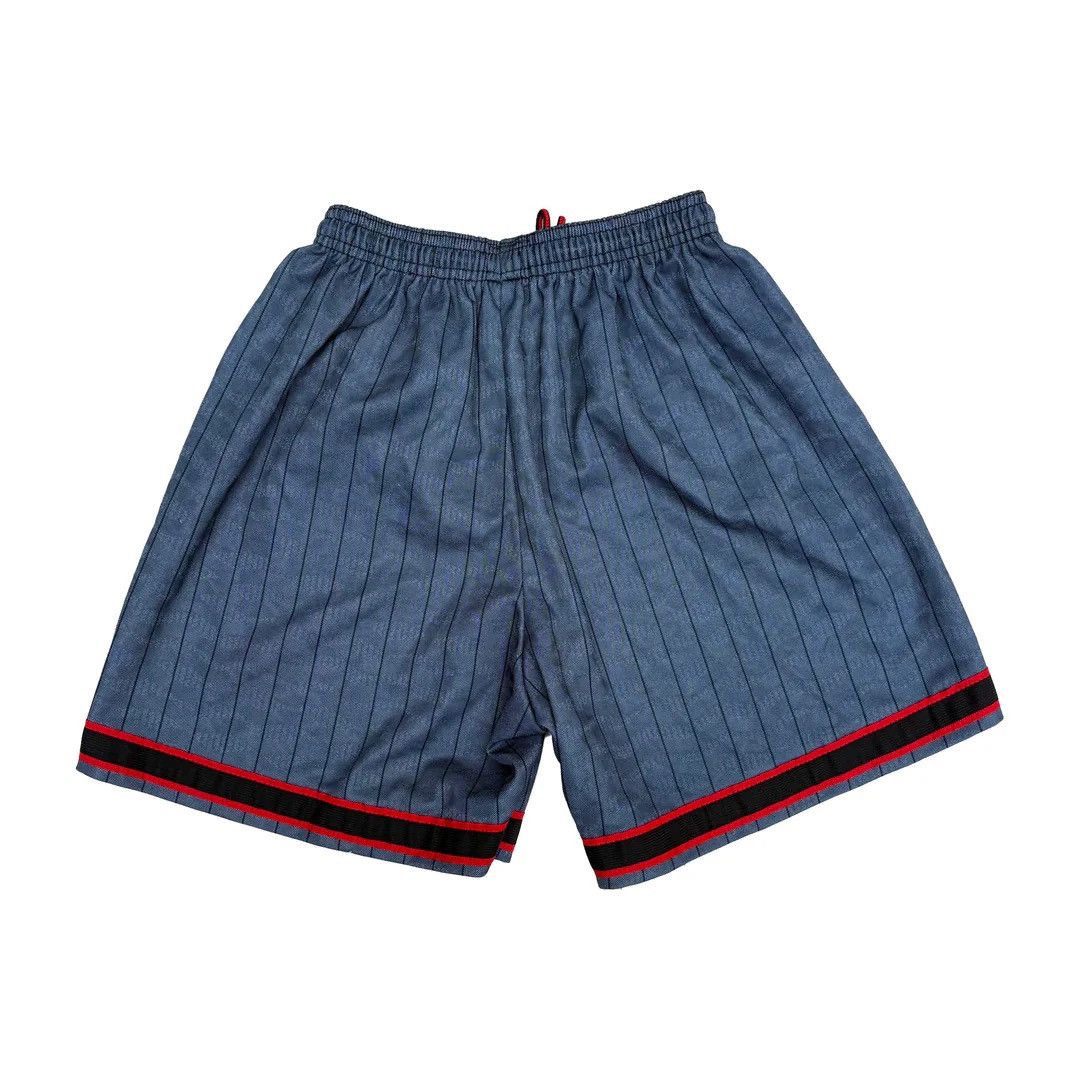 Umbro Manchester United 1995 90s Vintage Umbro Rare Soccer Shorts Size US 28 / EU 44 - 2 Thumbnail