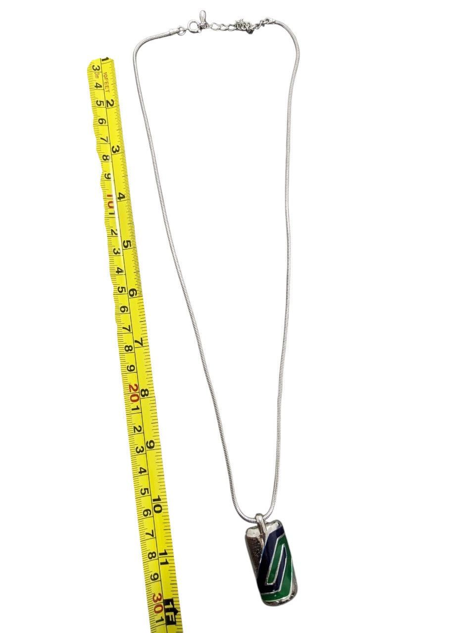 Vintage SILVER COATED NECKLACE WITH RECTANGULAR ABSTRACT PENDANT Size ONE SIZE - 2 Thumbnail