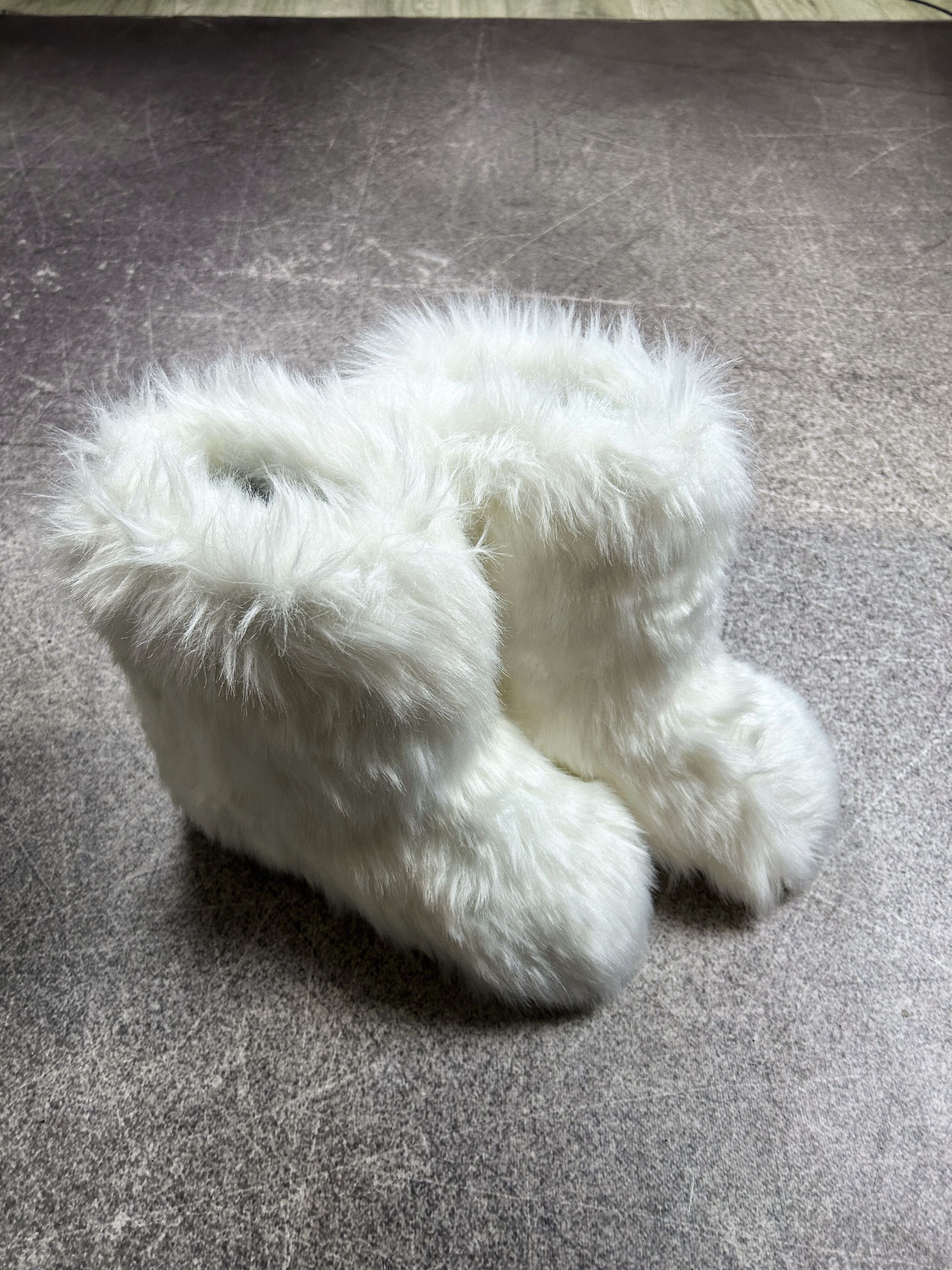 Hysteric Glamour Fur Boots White Fluffy Winter Coquette Y2K Snow Bunny Core Size US 5.5 / EU 38 - 3 Thumbnail