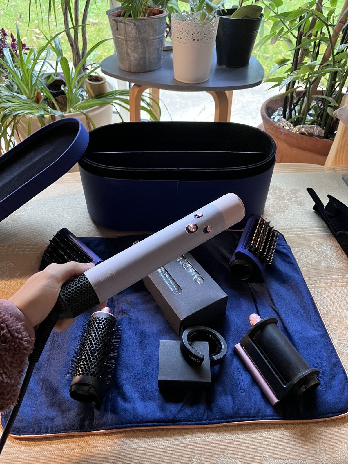 Other Dyson airwrap Size ONE SIZE - 1 Thumbnail