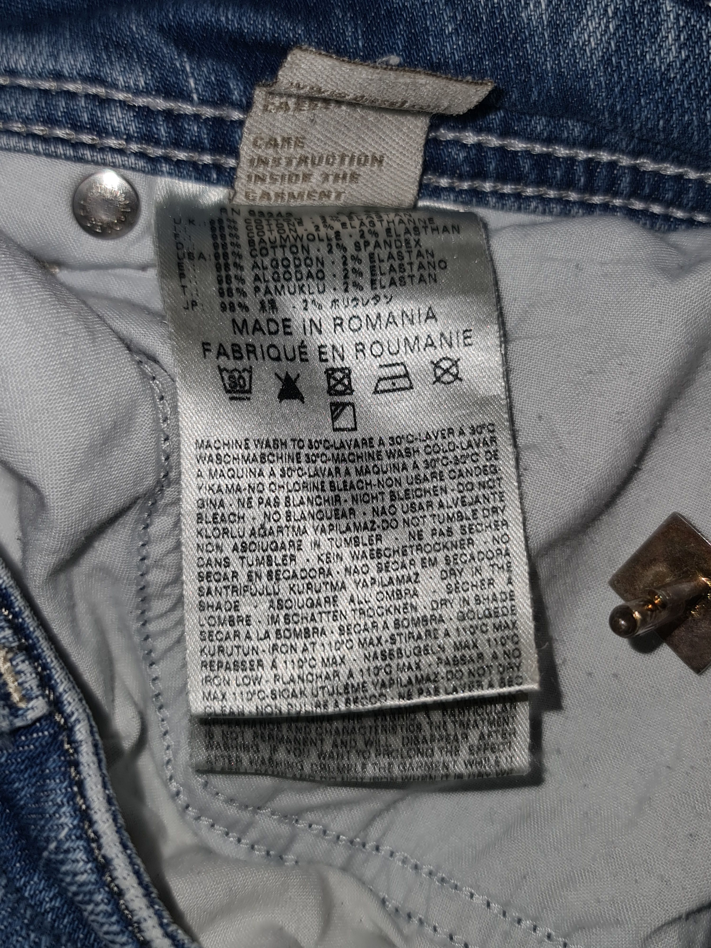 Diesel Vintage Diesel Darron Regular Slim Tapered Denim Jeans Size US 34 / EU 50 - 10 Thumbnail