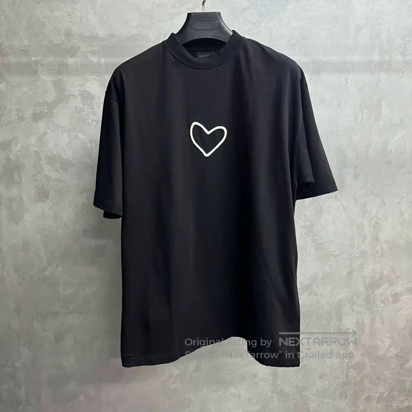 Balenciaga balenciaga black heart graphic short sleeve t-shirt. Size US S / EU 44-46 / 1 - 1 Thumbnail