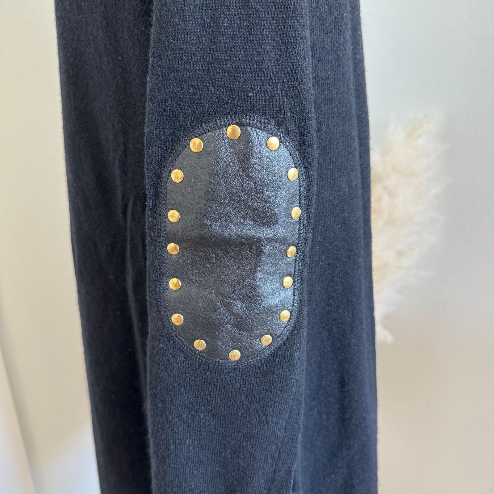Sandro Sandro Studded Elbow Patch Black Wool/Cashmere Cardigan Size M / US 6-8 / IT 42-44 - 7 Thumbnail
