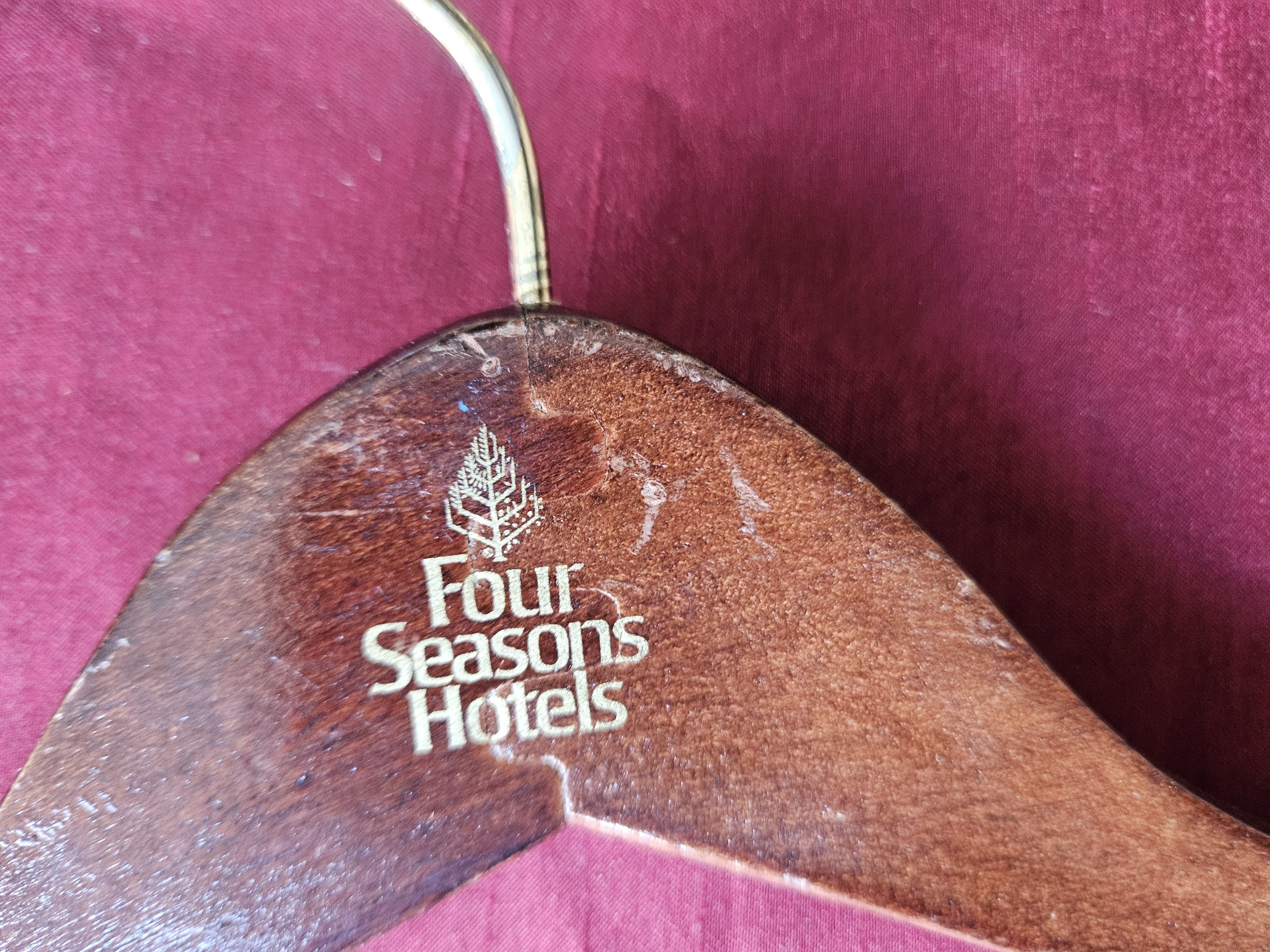 Other Four Seasons Resorts Hanger '80s Vintage Luxury Hotel RARE! Size ONE SIZE - 8 Thumbnail