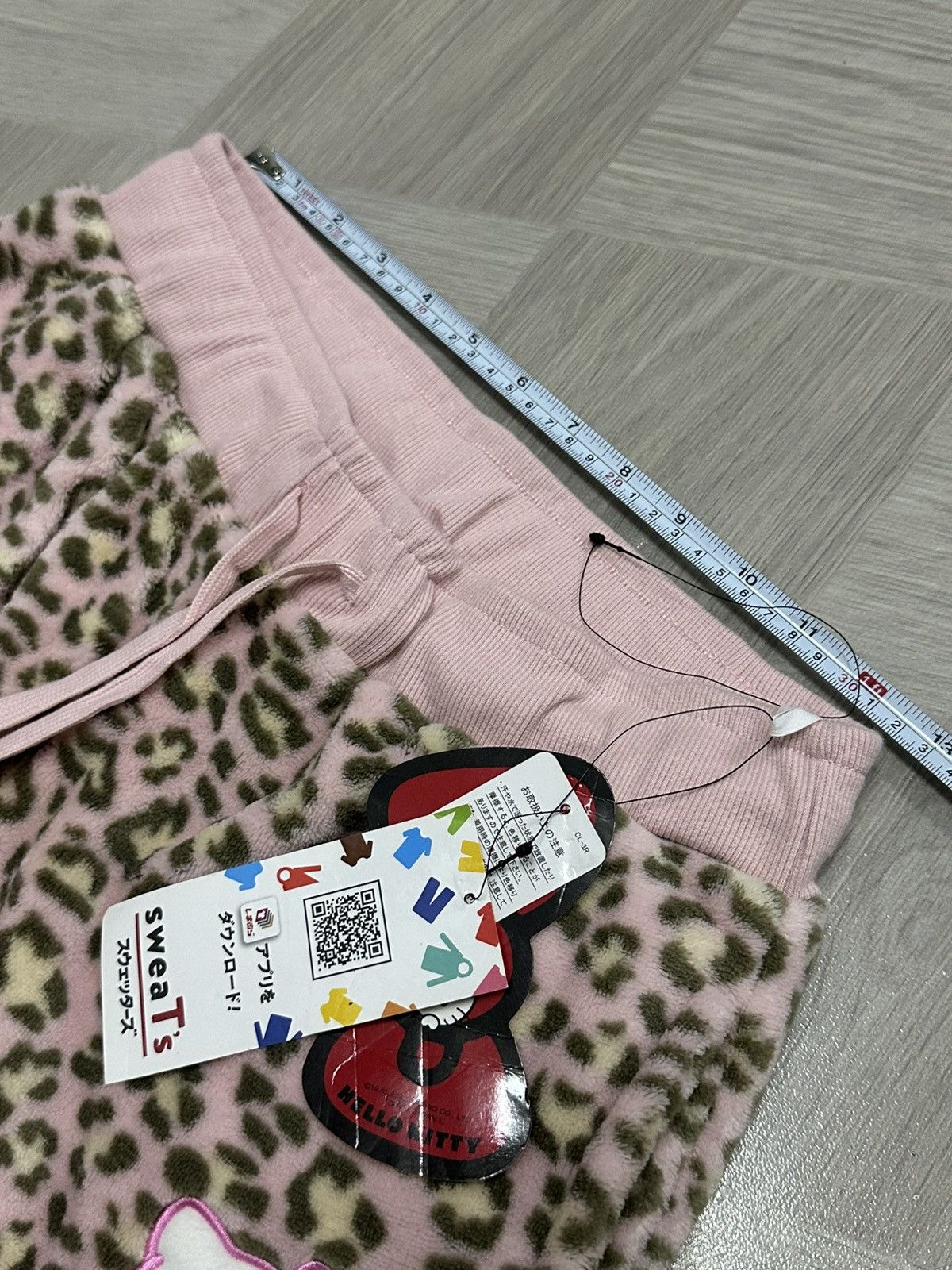 Anime Sanrio Hello Kitty Fleece Jogger Pant (New With Tag) Size US 29 - 12 Thumbnail