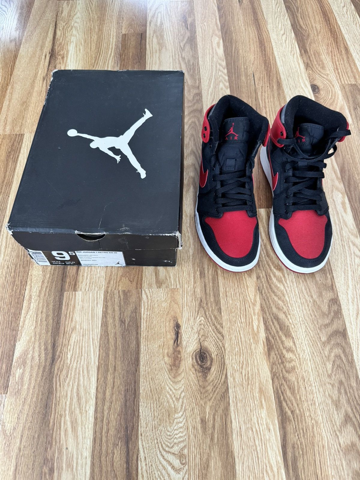 Jordan Brand Air Jordan 1 bred hi retro KO sz9.5 Size US 9.5 / EU 42-43 - 9 Thumbnail