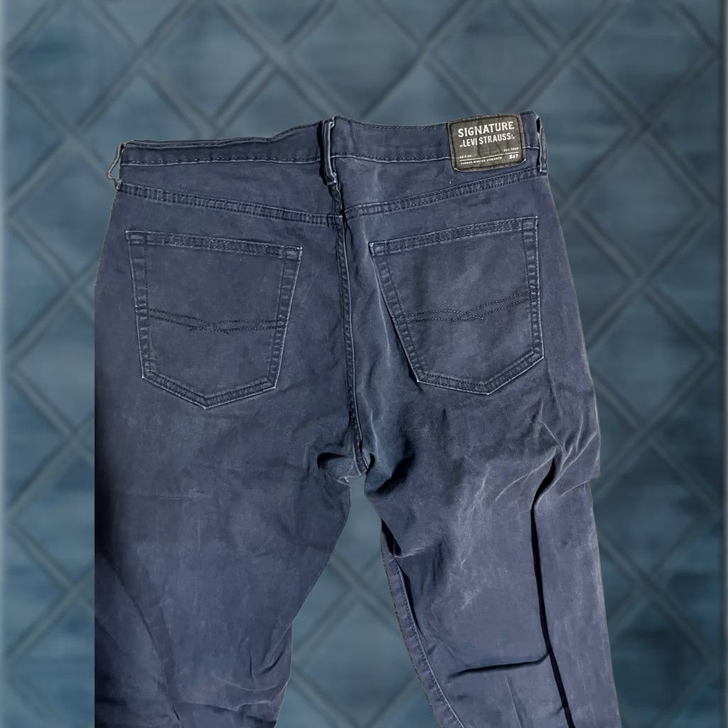 Levi's VINTAGE Levi's SignaturE Levis Strauss & Co S67 Athletic Jean 36x30 Distresed Mid Rise Pockets Jeans Men 36 30 Blue Cotton Athletic Straight 9s? Size US 36 / EU 52 - 1 Thumbnail