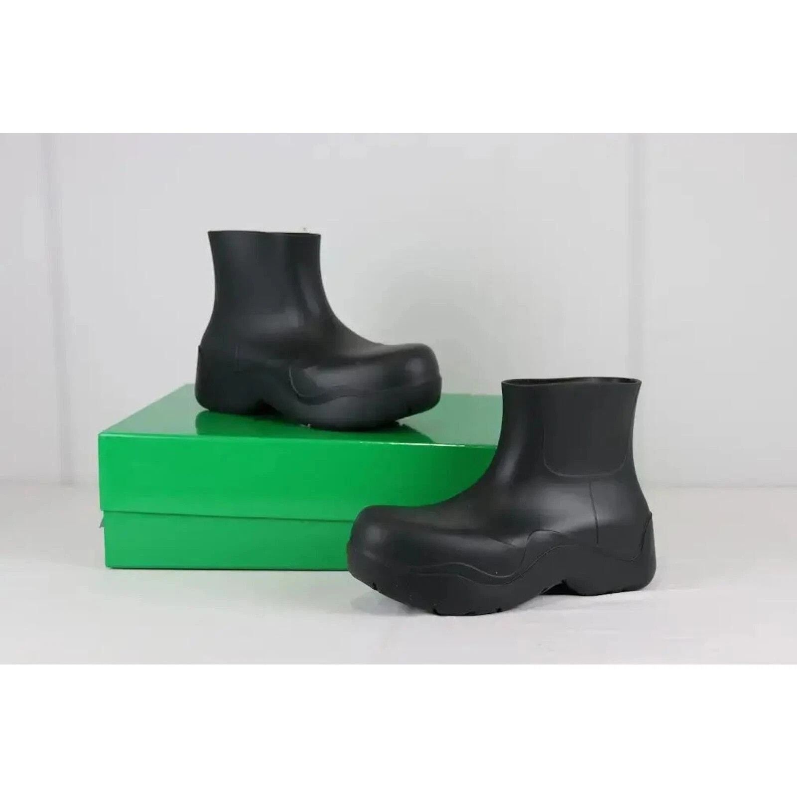 Bottega Veneta o1rshd1 Q:2 / Puddle Ankle Boots in Camping Size US 8 / EU 41 - 1 Thumbnail