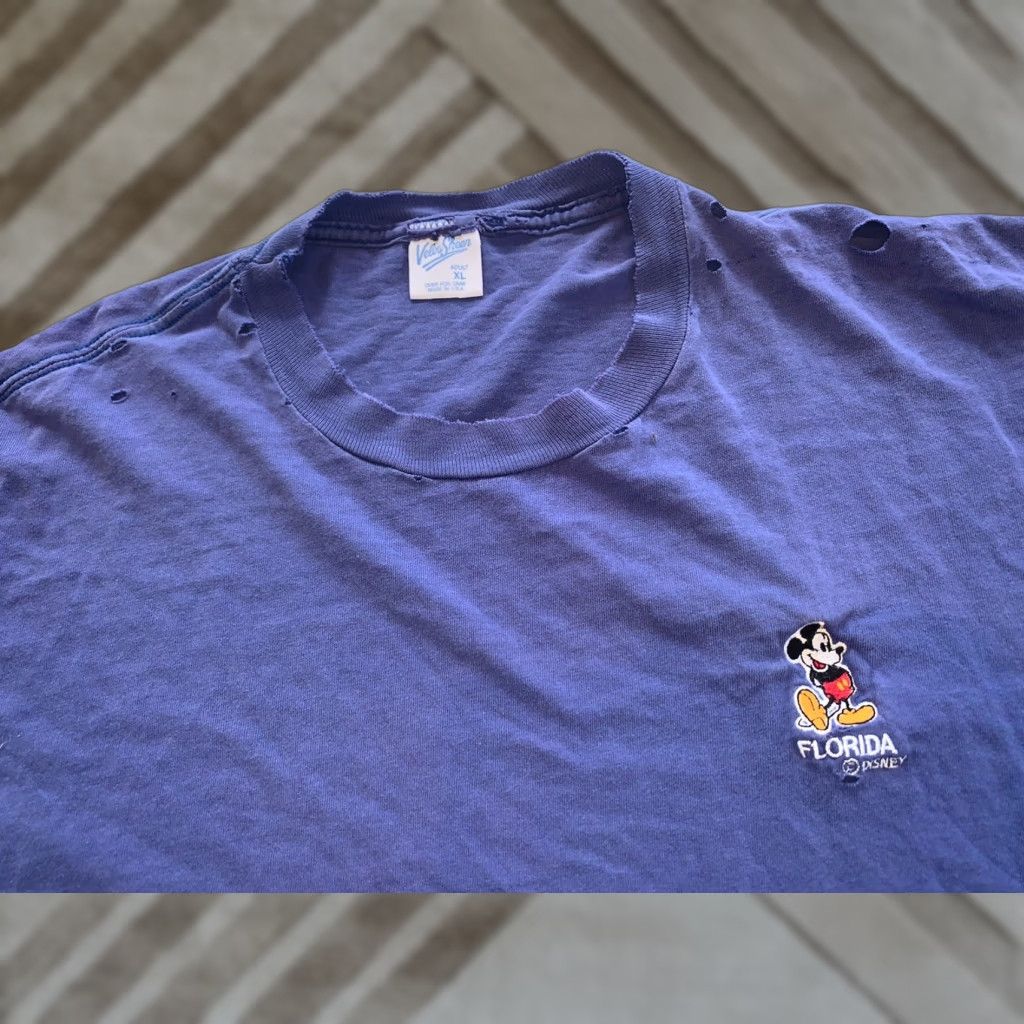 Velva Sheen VINTAGE Velva Sheen Disney Mickey Mouse Florida Graphic T Shirt Embroidered XL Men blue Mickey Mouse Embroidered Graphic Tee Vintage 90s Fans Mens Size US XL / EU 56 / 4 - 1 Thumbnail