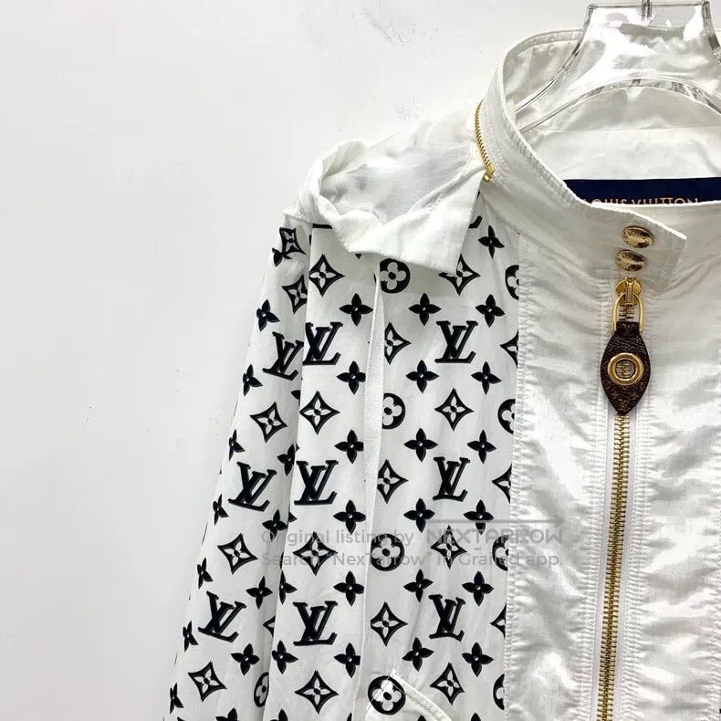 Louis Vuitton Louis Vuitton 23 Cotton Hooded Drawstring Zipper Long Slee Size XS / US 0-2 / IT 36-38 - 3 Thumbnail