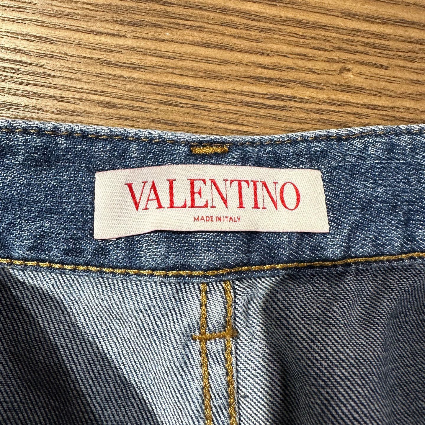 Valentino Valentino may557 White Logo Leather Patch Jeans 27 Cotton Size US 27 - 3 Thumbnail