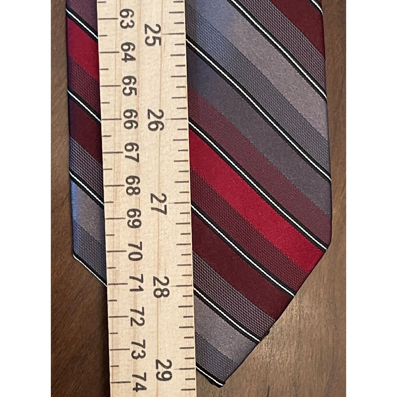 Van Heusen Van Heusen Red Gray Burgundy 100% Silk Made In China Size ONE SIZE - 5 Thumbnail