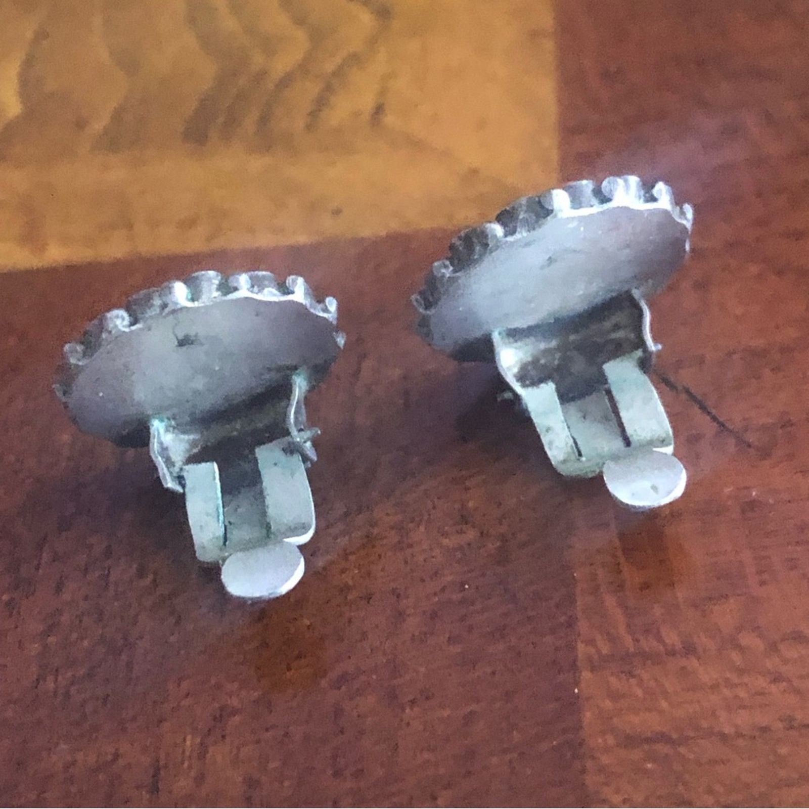 Vintage Vintage handcrafted inlaid stone Aztec clip on earrings Size ONE SIZE - 5 Thumbnail