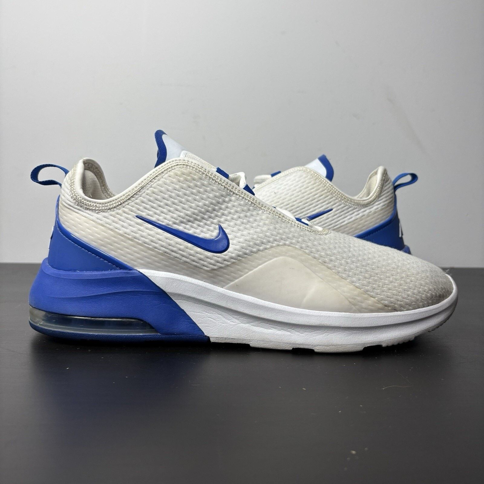 Nike Size 11.5 - Nike Air Max Motion 2 White Game Royal Size US 11.5 / EU 44-45 - 1 Thumbnail