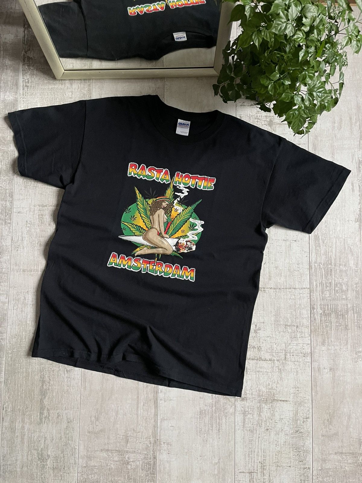 Vintage 90’s Sex Girls Rasta Hottie Amsterdam Blant T-Shirt Vintage Size US L / EU 52-54 / 3 - 3 Thumbnail