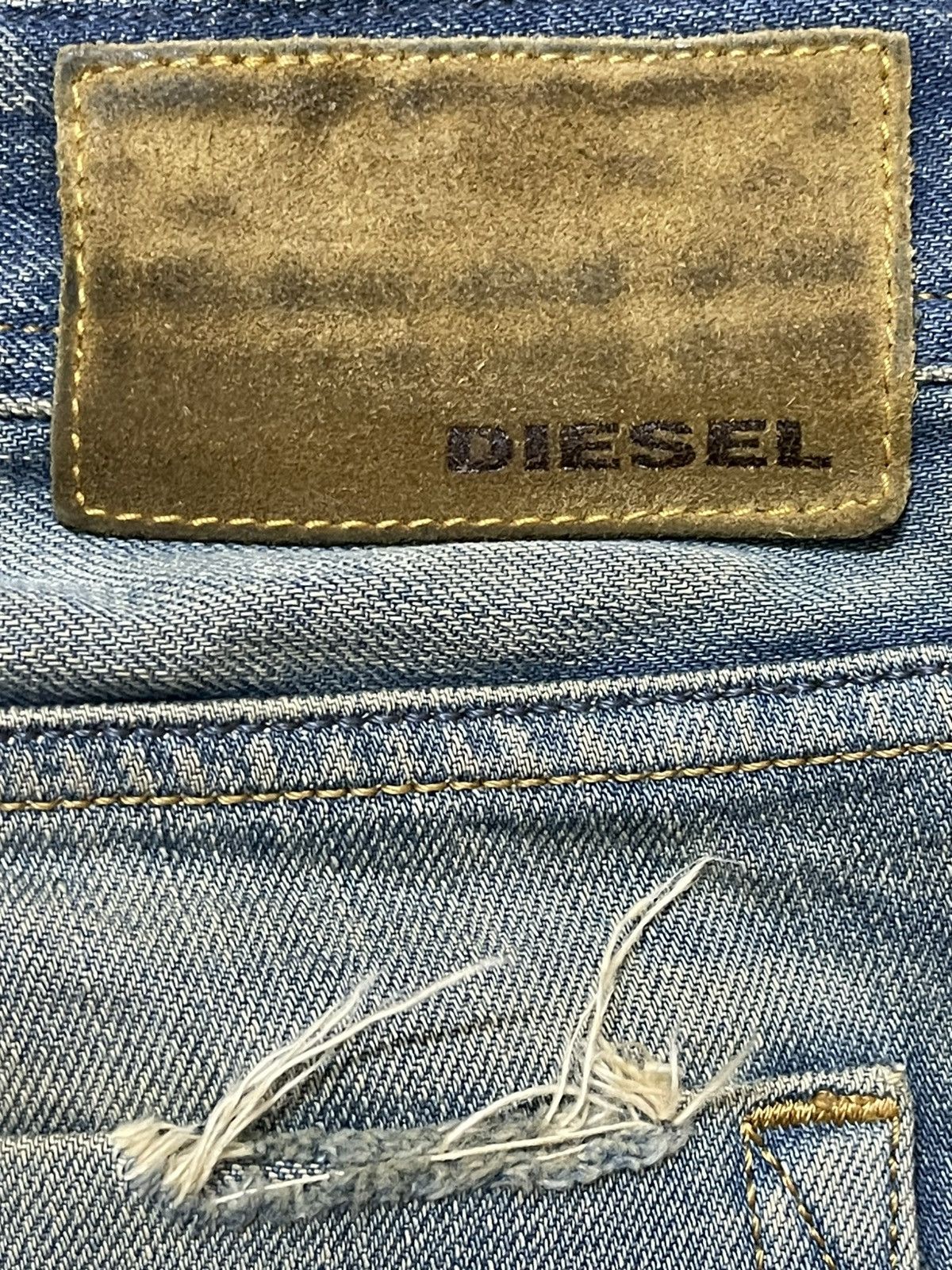 Diesel Vintage Diesel Industry Mud Wash Distressed Style Jeans Size US 33 - 9 Thumbnail