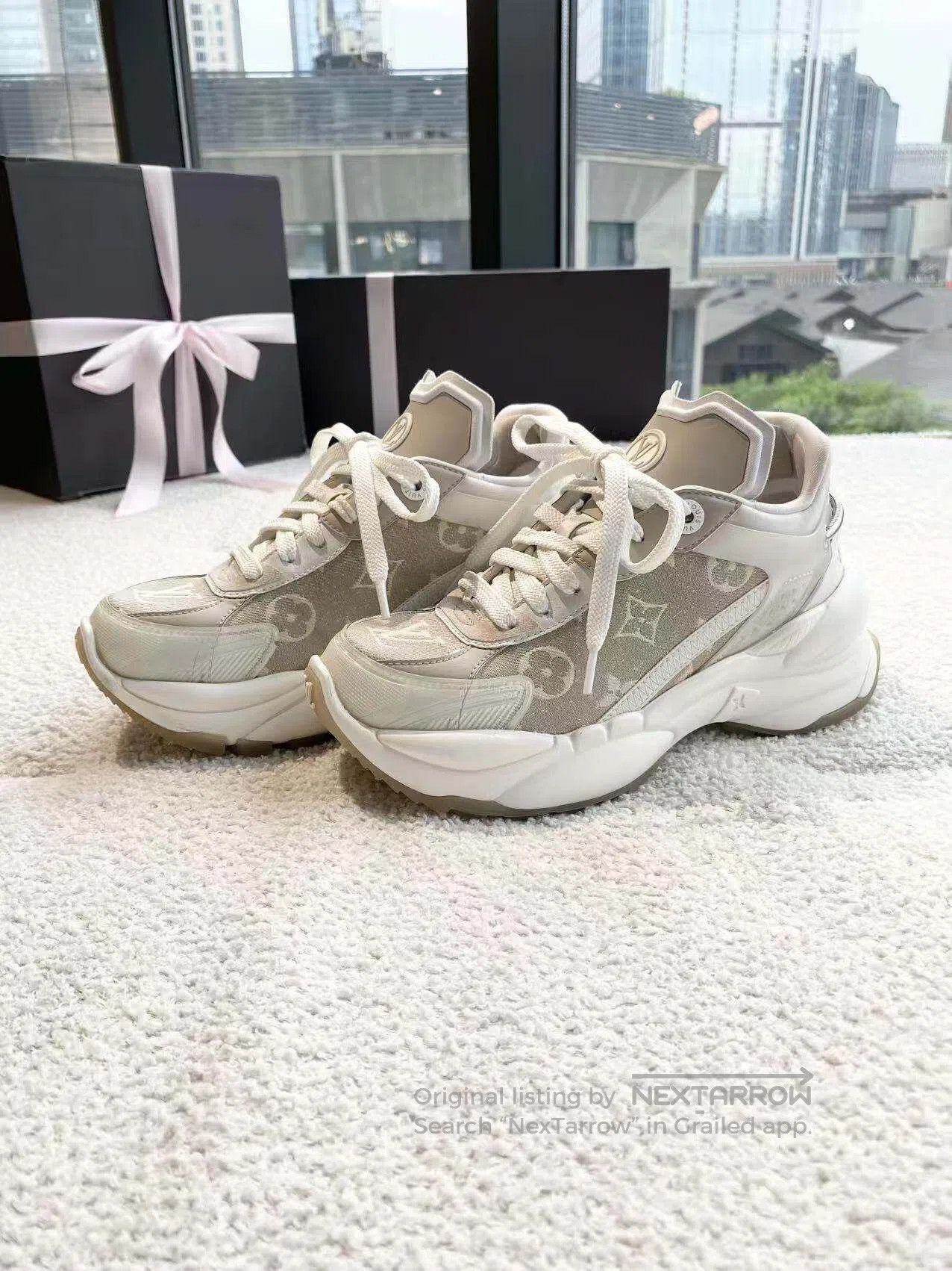 Louis Vuitton Louis Vuitton Presbyopia full of printed sneakers| Size US 5 / IT 35 - 1 Thumbnail