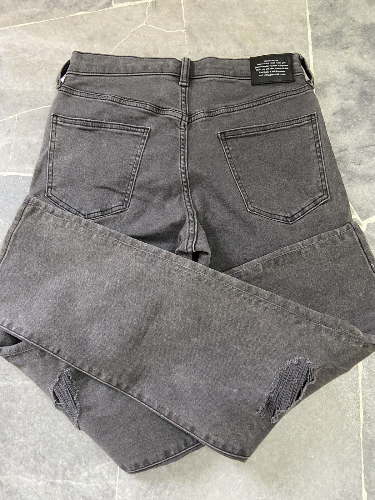 GU × Undercover Gu x Undercover Jeans kosmik Noise Distressed Pants Size US 30 / EU 46 - 9 Thumbnail