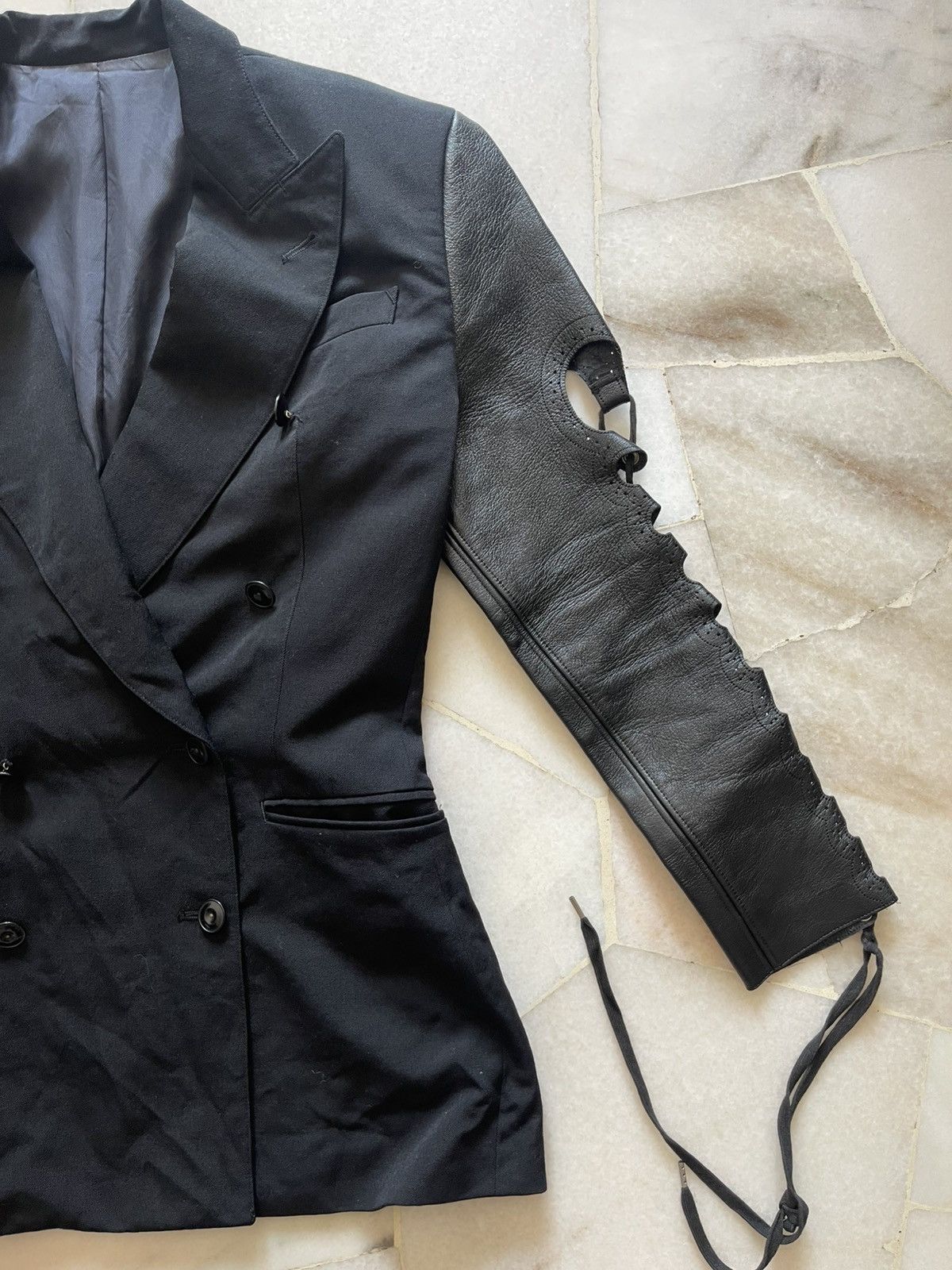 Jean Paul Gaultier Runway 1992 Jean Paul Gaultier Leather Sleeve Jacket 11 Size S / US 4 / IT 40 - 9 Thumbnail