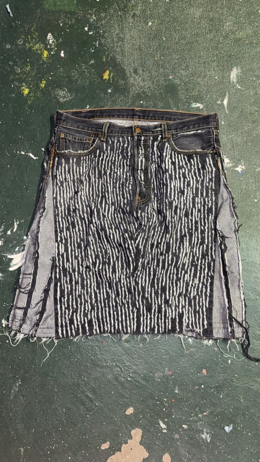 ends rp all over distressed denim skirt