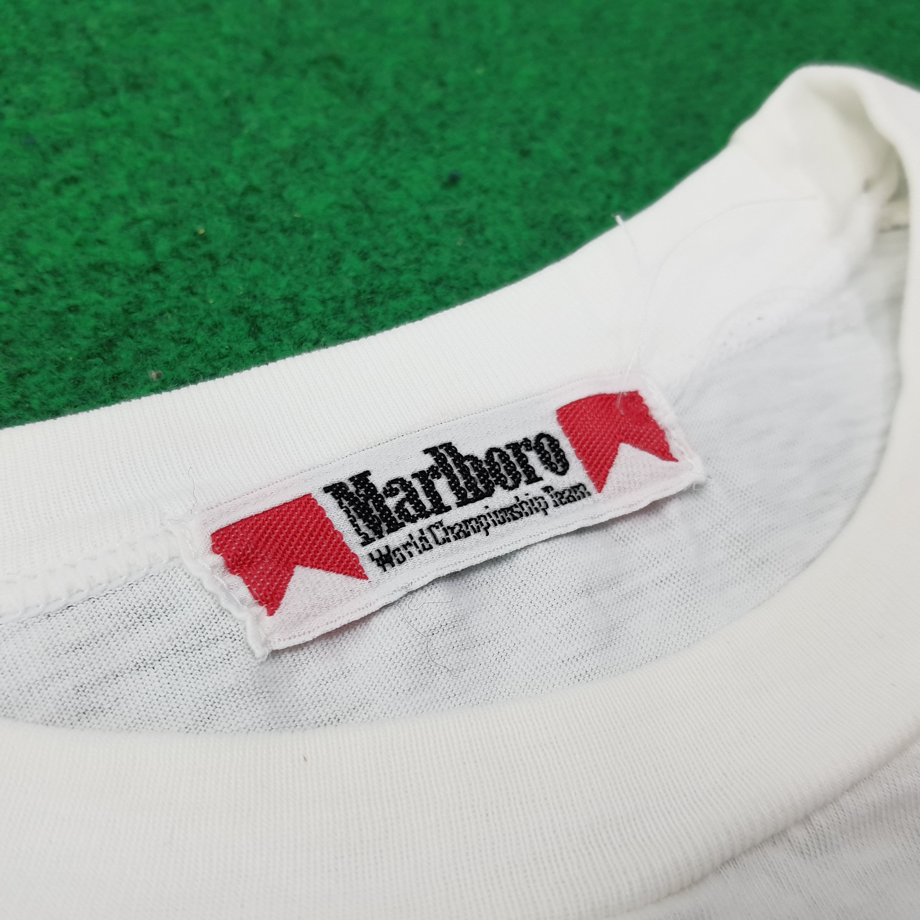 Marlboro Vintage 90s Marlboro Formula 1 Ayrton Senna Tshirt C259N44 Size US M / EU 48-50 / 2 - 4 Thumbnail