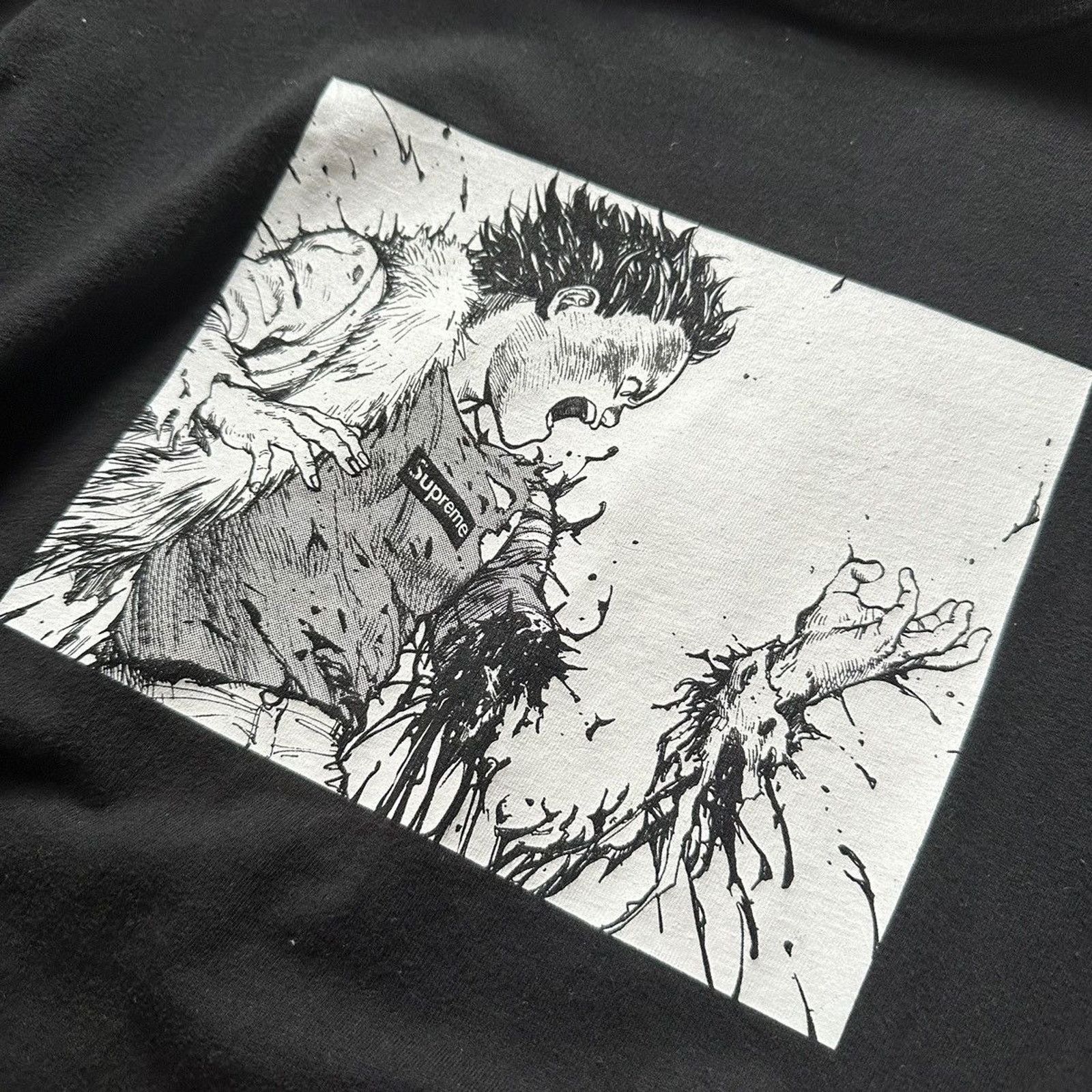 Supreme Supreme Akira Arm Tee – Size Large – Gently Used Size US L / EU 52-54 / 3 - 3 Thumbnail