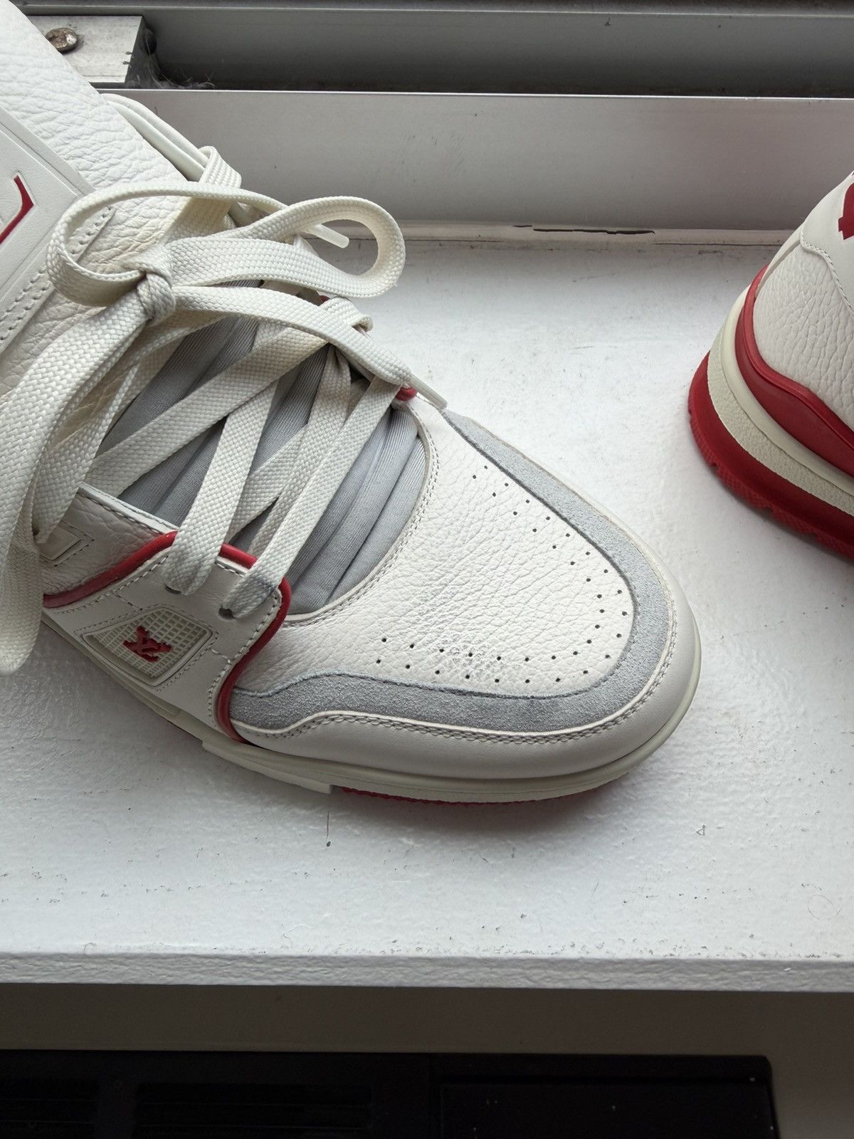 Louis Vuitton #54 Signature Trainer Sneaker, size LV 8 (US9.5) Size US 9.5 / EU 42-43 - 12 Thumbnail