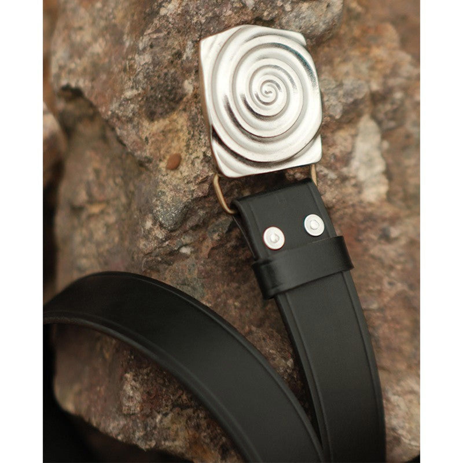 Leather Retro Leather Belt – Pressed Veg-Tan, Spiral Buckle Size ONE SIZE - 3 Thumbnail
