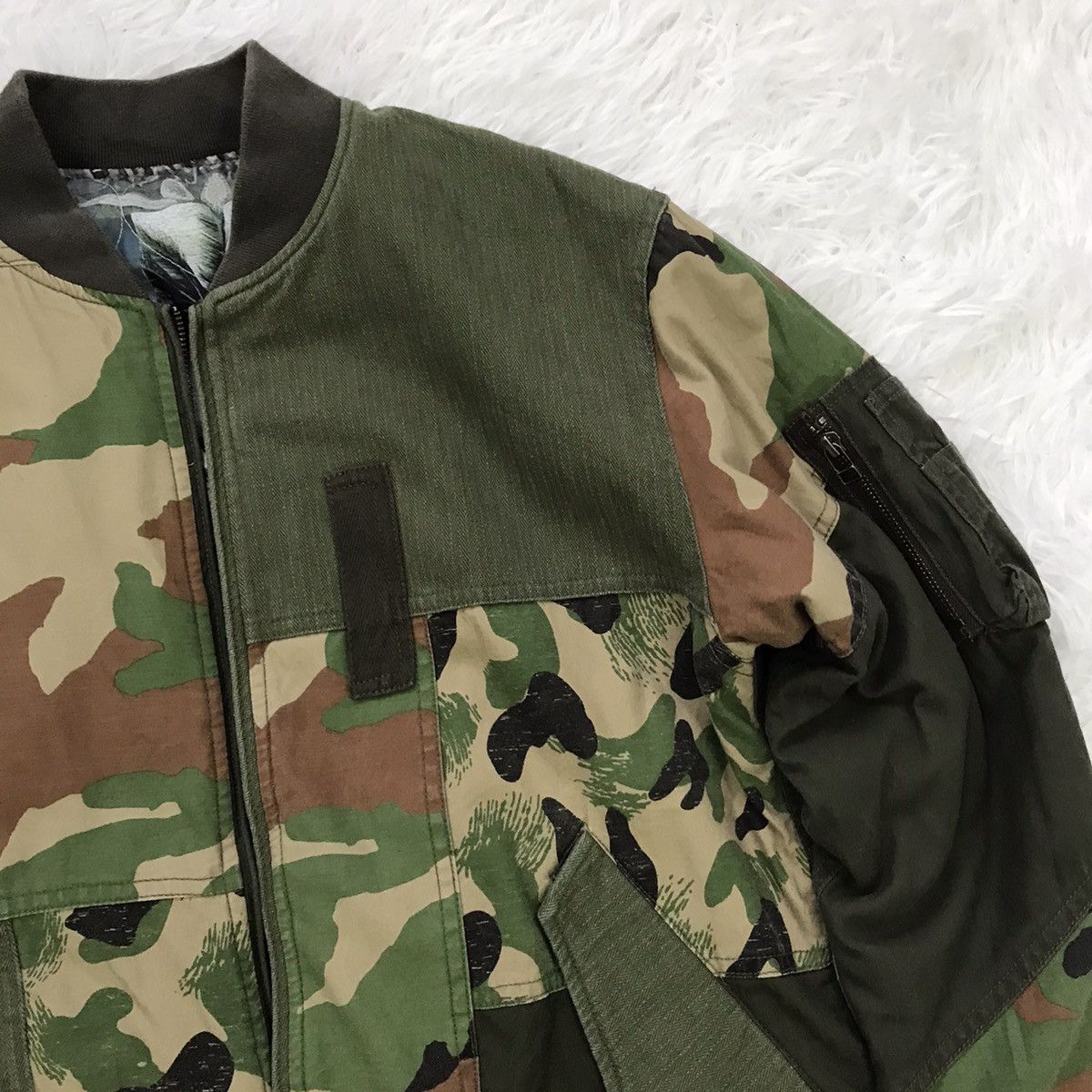 Japanese Brand Rosebud Couples Reversible Bomber Jacket (brokenzip) Size US M / EU 48-50 / 2 - 4 Thumbnail