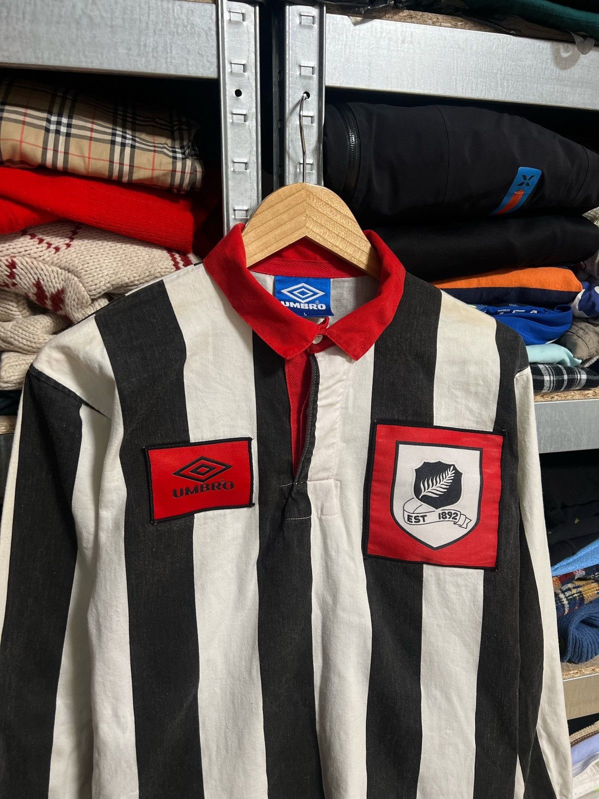 Umbro Vtg Long Sleeve Umbro Rugby New Zealand Shirt Jersey Size L Size US L / EU 52-54 / 3 - 2 Thumbnail