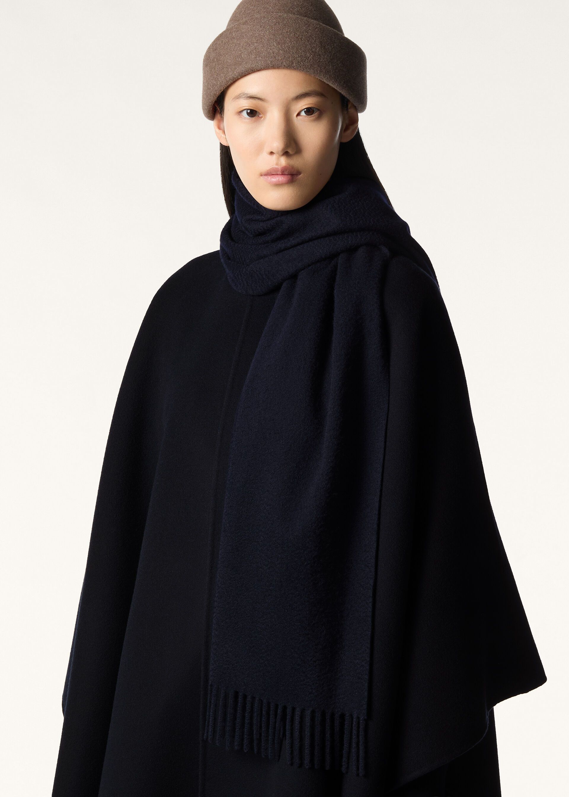 Loro Piana os11x0426 FAN8848 Size: OS / Extra Grande Unita Scarf Blue Size ONE SIZE - 3 Thumbnail