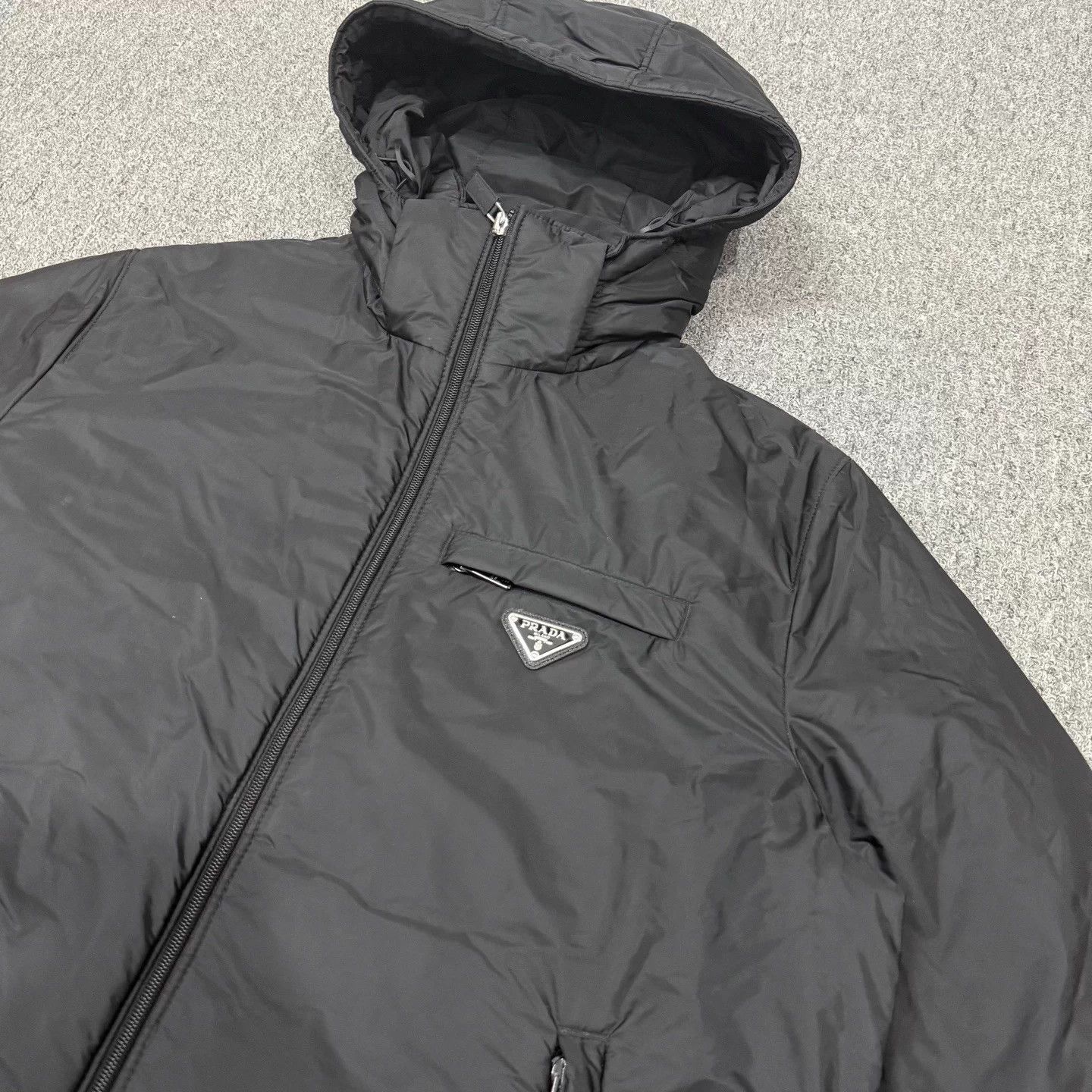 Prada Prada Messi recycled nylon black logo puffer jacket size 50 Size US M / EU 48-50 / 2 - 3 Thumbnail
