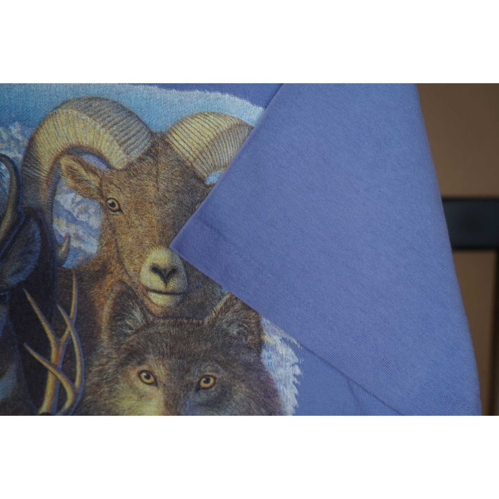 Vintage Men's M Vintage Purple New Mexico Animal Tshirt 90s #441 Size US M / EU 48-50 / 2 - 5 Thumbnail
