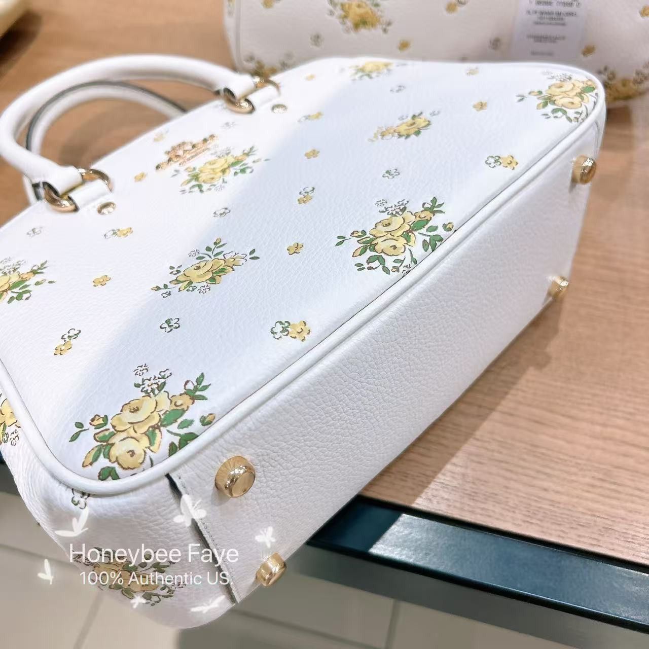 Coach Savannah Small Carryall Bag With Floral Print CAL42 Size ONE SIZE - 3 Thumbnail