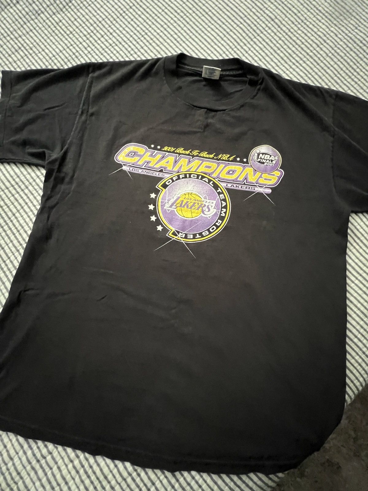 2001 Los Angeles Lakers Vintage Champion Kobe Collection Unisex T-Shirt -  Teeruto