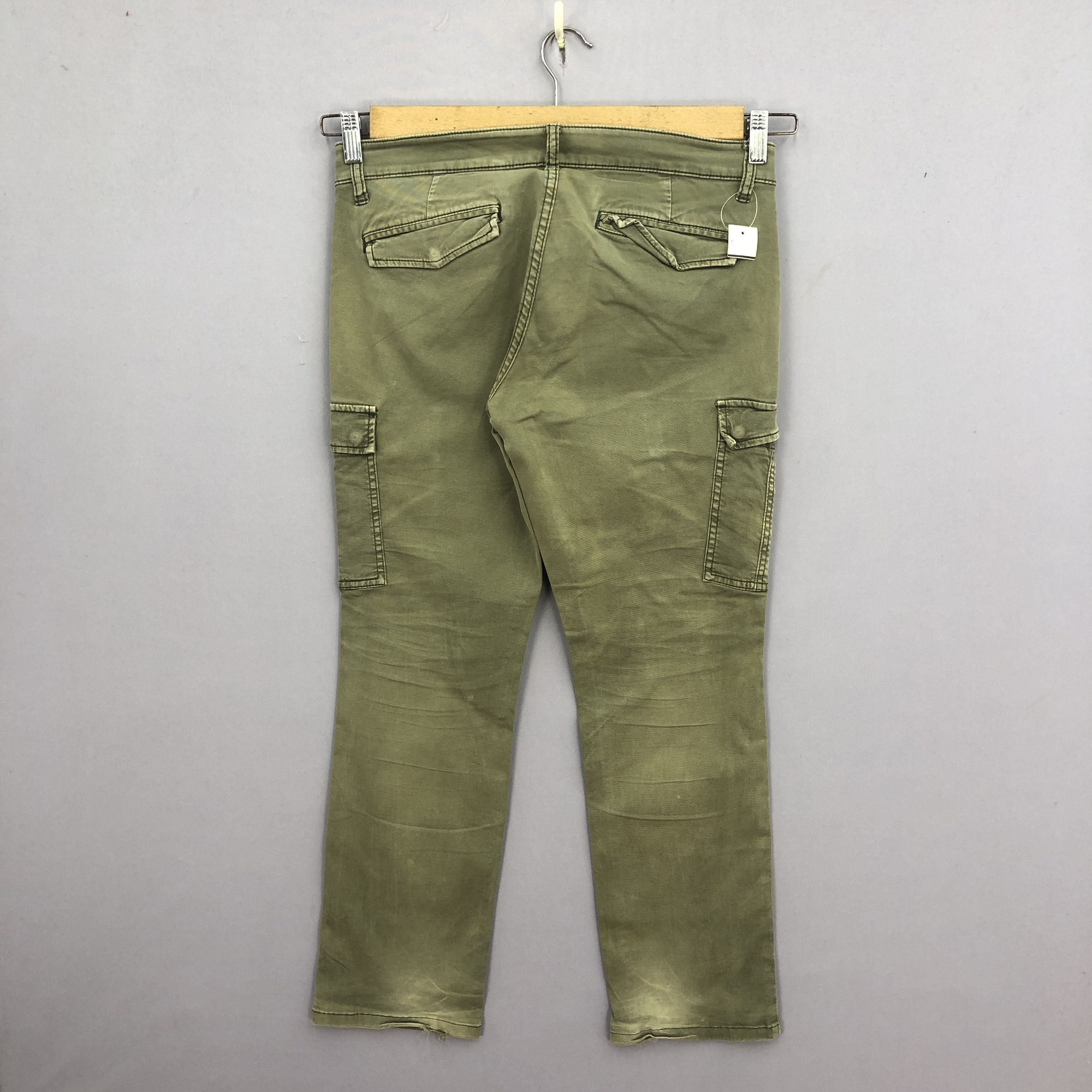 Japanese Brand Japanese Cargo Pants Pants Multi Pocket Bondage Trousers Size US 30 / EU 46 - 2 Thumbnail
