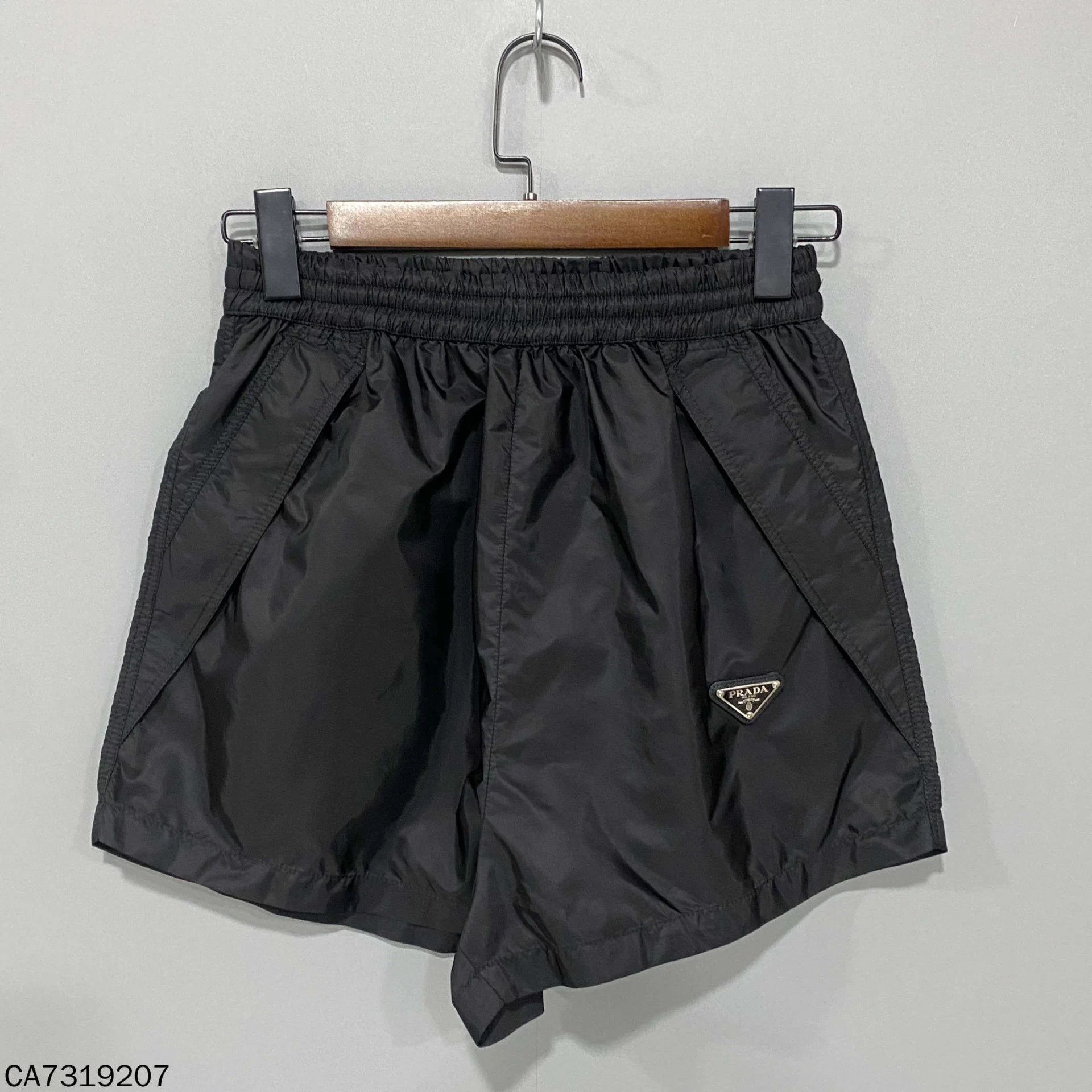 Prada Prada recycled nylon triangle logo black short Size 27" / US 4 / IT 40 - 1 Thumbnail