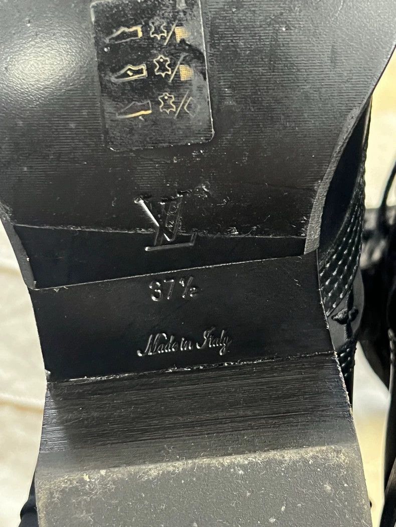 Louis Vuitton Louis Vuitton size 37.5 Embossed lambswool Martin boots Size US 5 / EU 37 - 8 Thumbnail