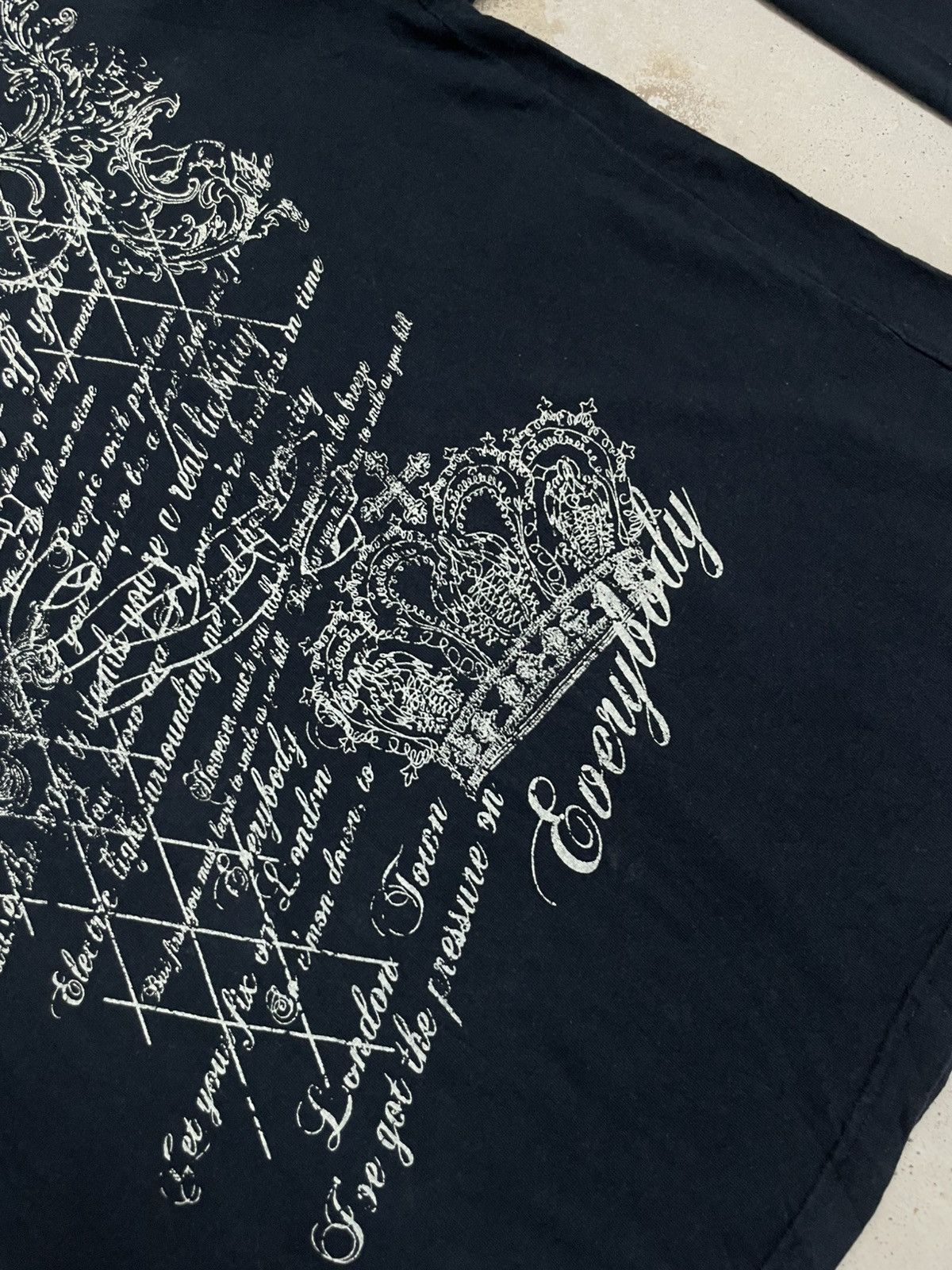 Ori Graphics by US Naval Y2K Wording Kingdom Crown
