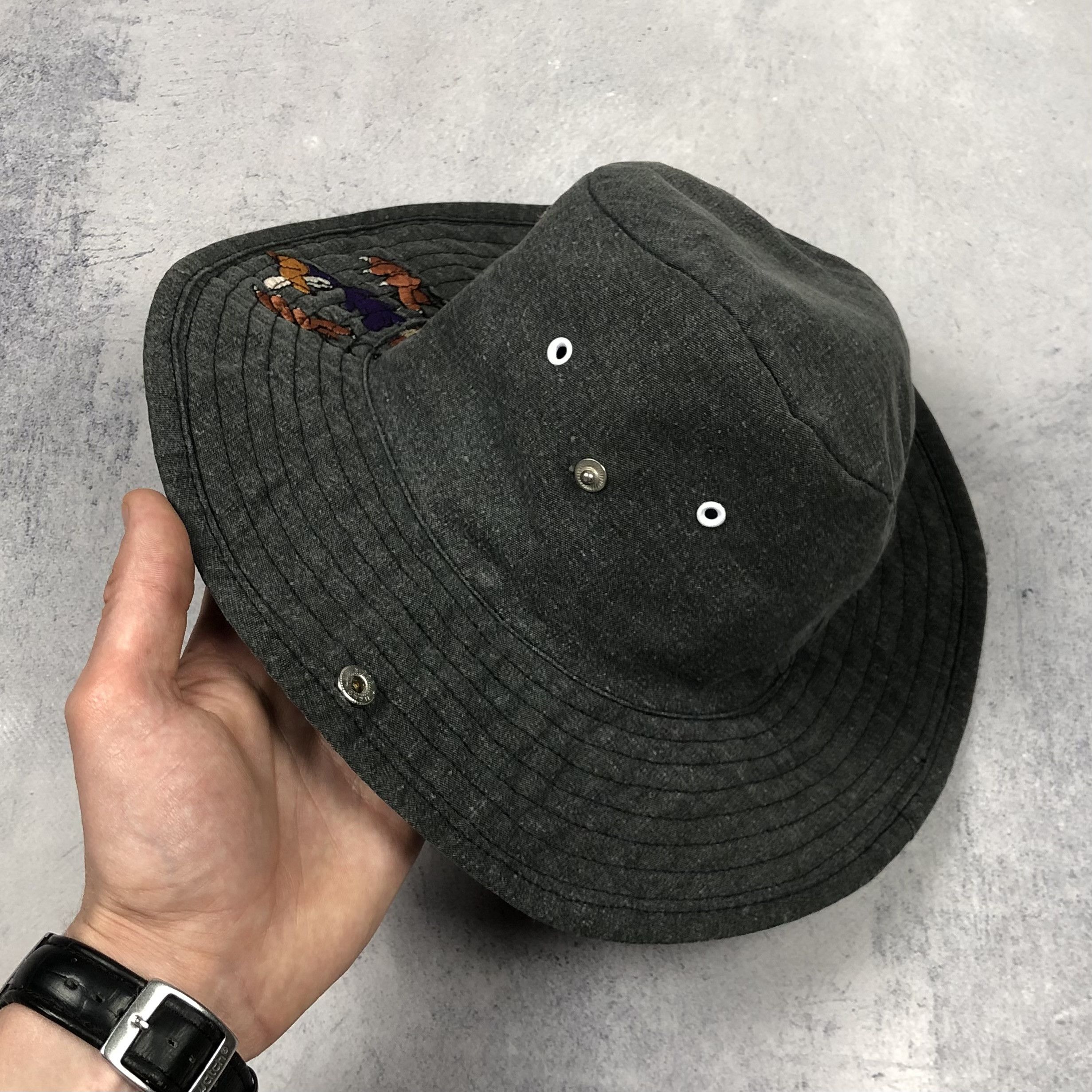 Vintage Vintage 1997 Wile E. Coyote Bucket Cowboy Hat Size ONE SIZE - 5 Thumbnail